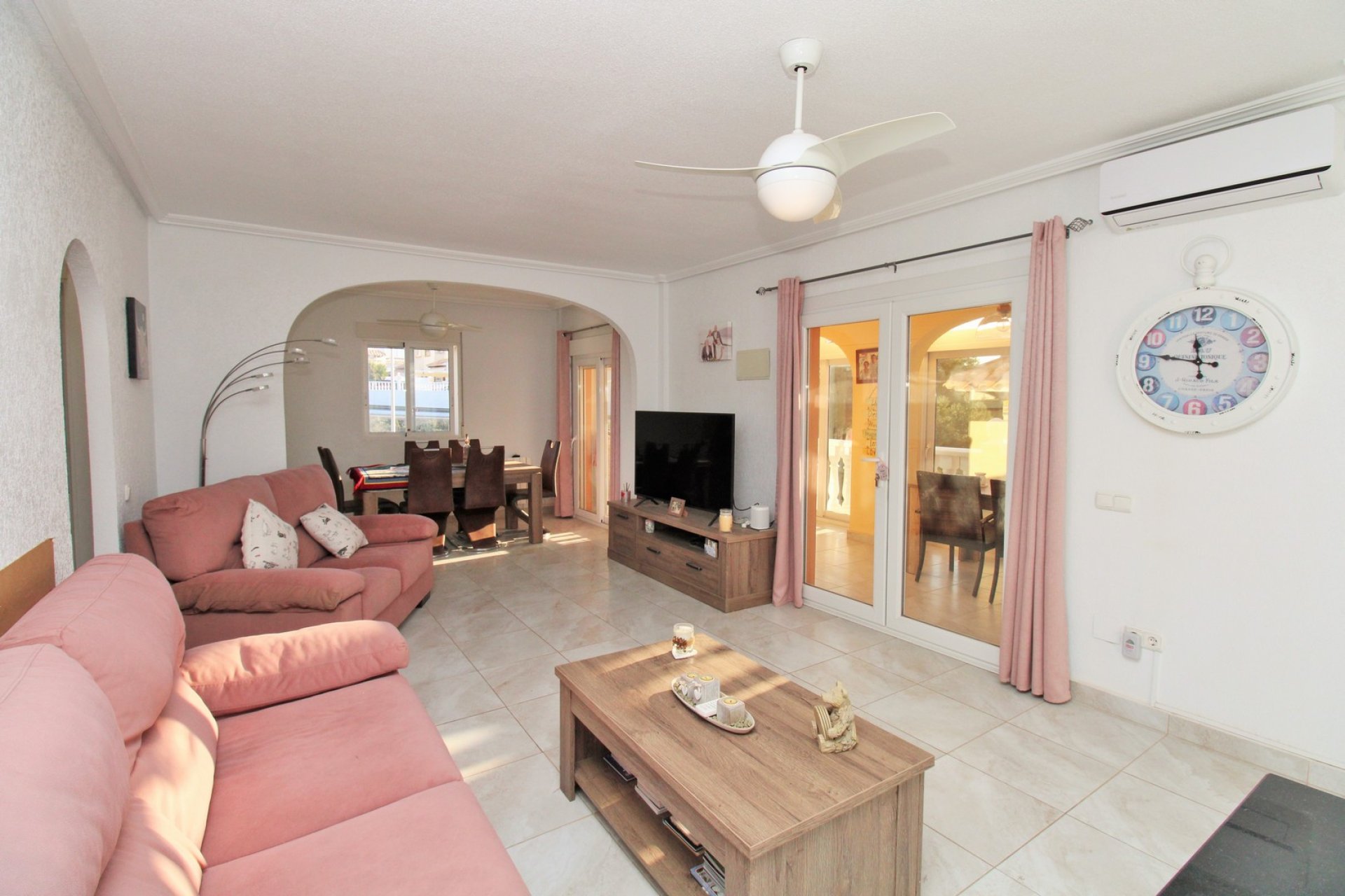 Återförsäljning - Villa -
Playa Flamenca