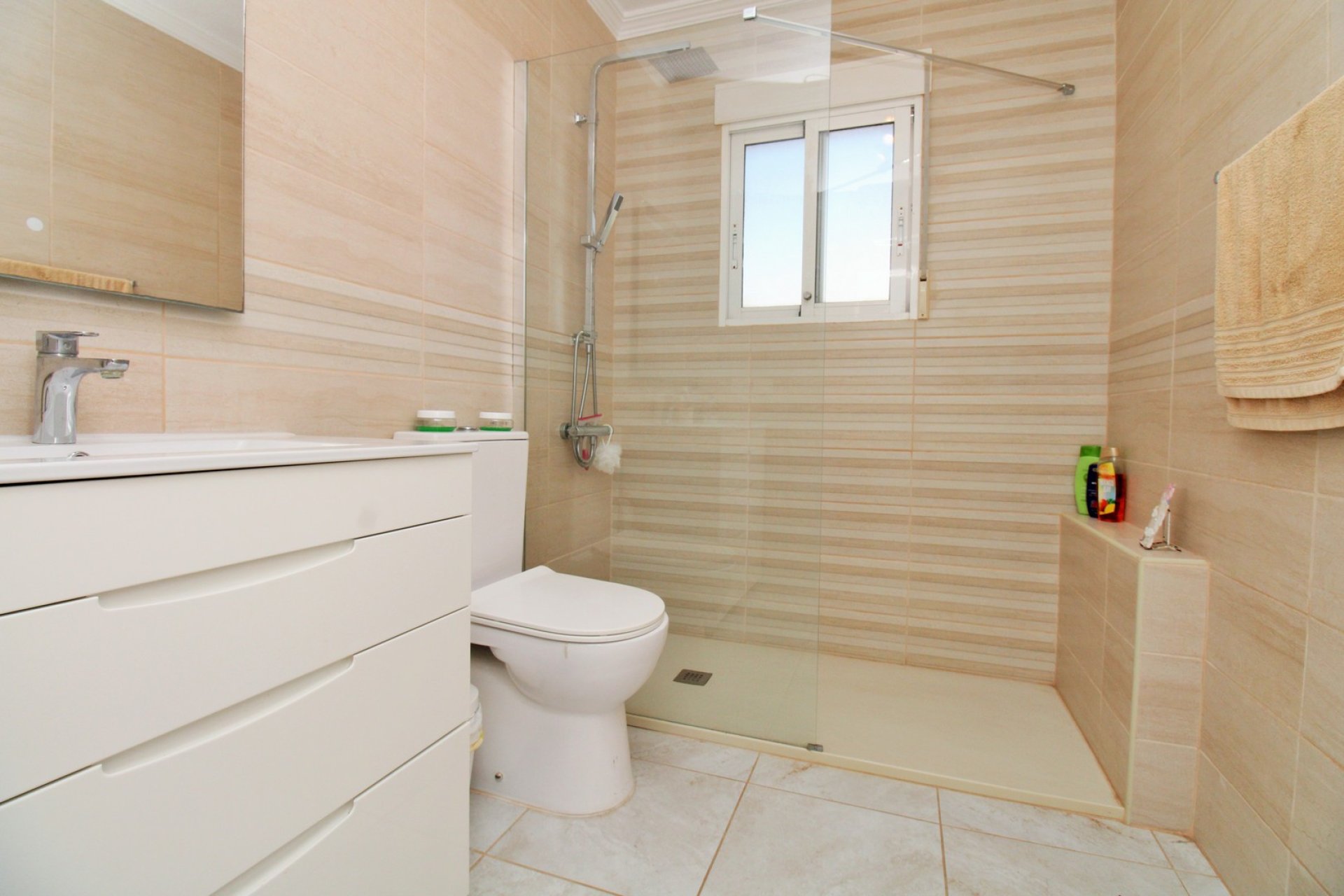 Återförsäljning - Villa -
Playa Flamenca