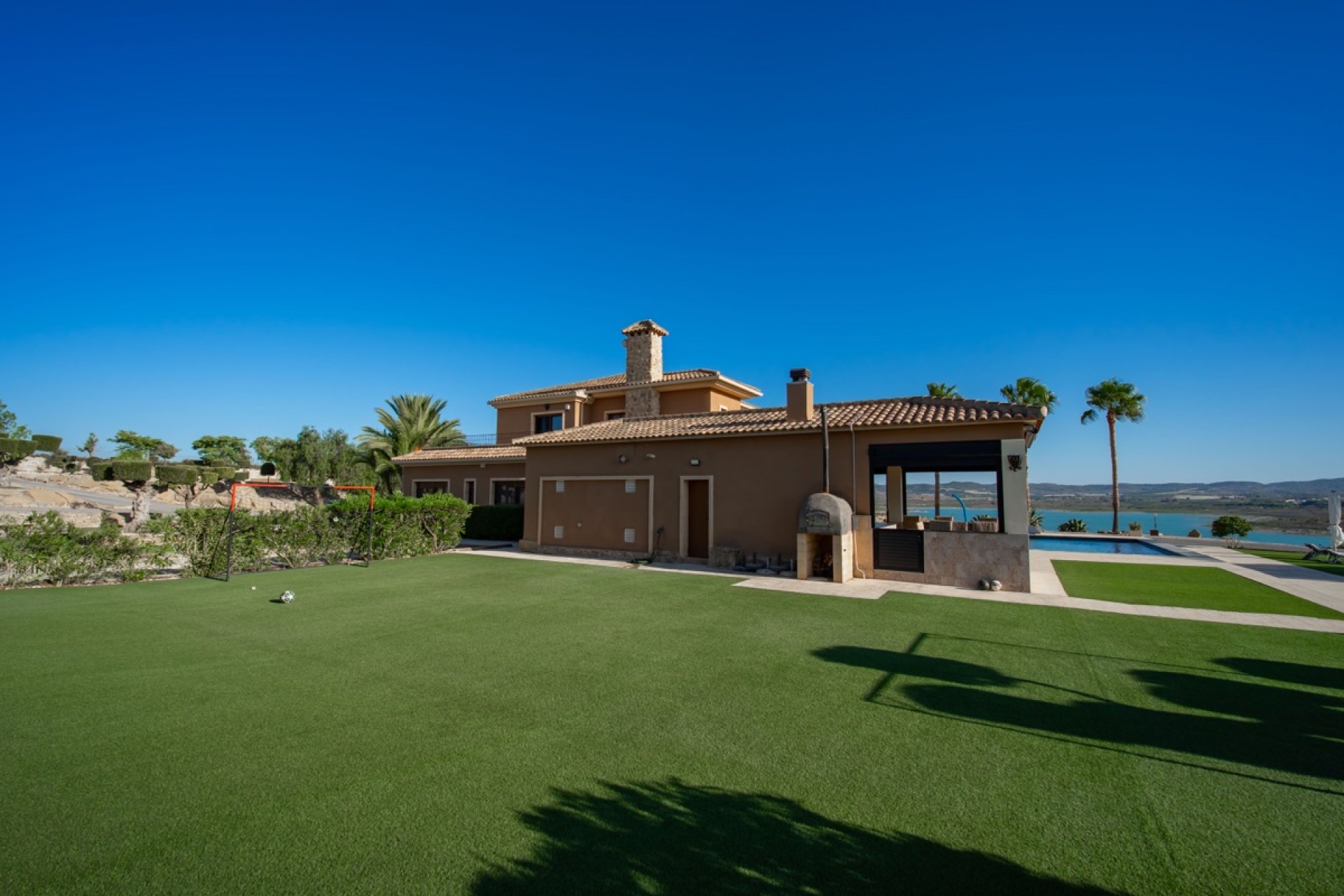 Återförsäljning - Villa -
Torremendo