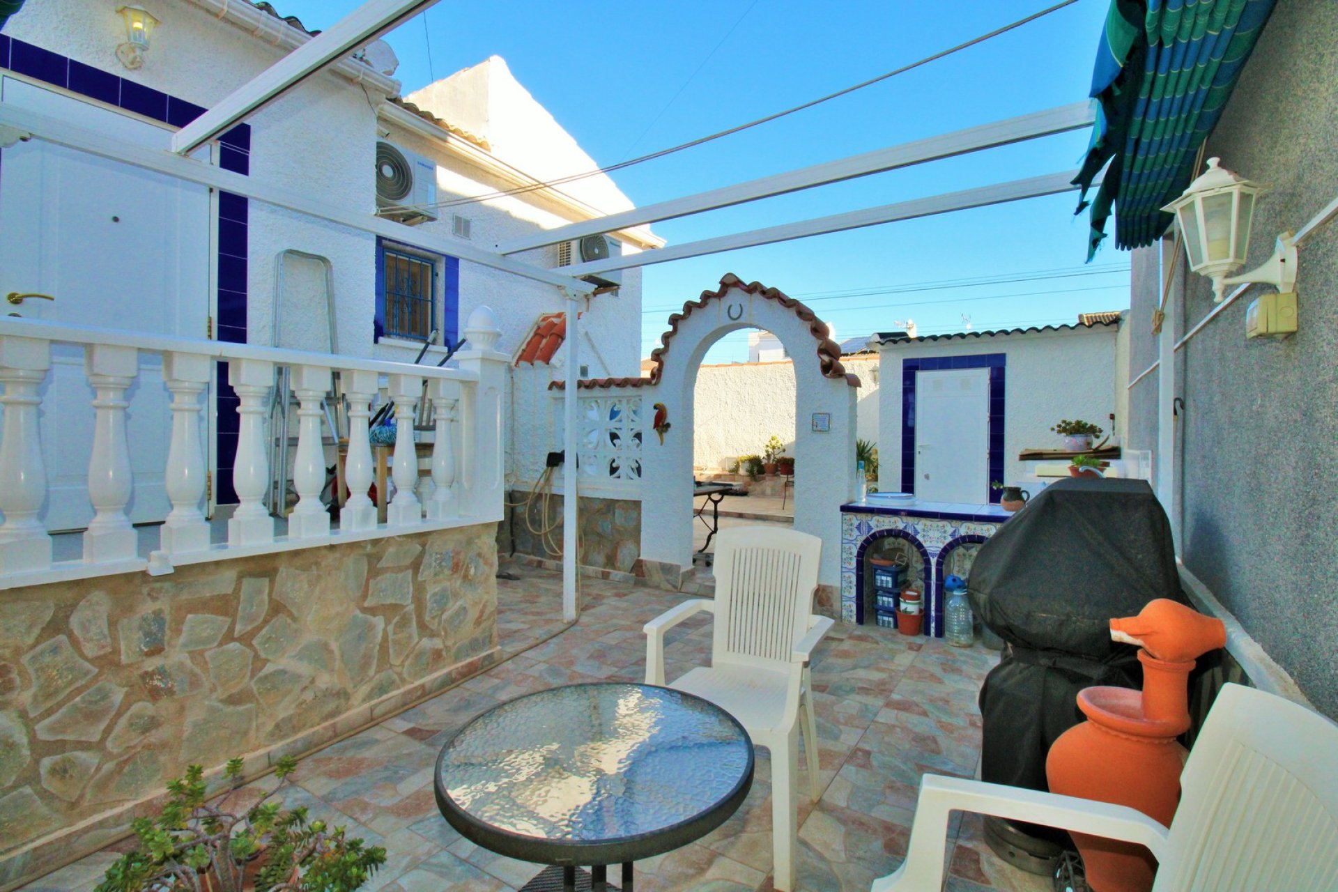 Återförsäljning - Villa -
Torrevieja - El Chaparral