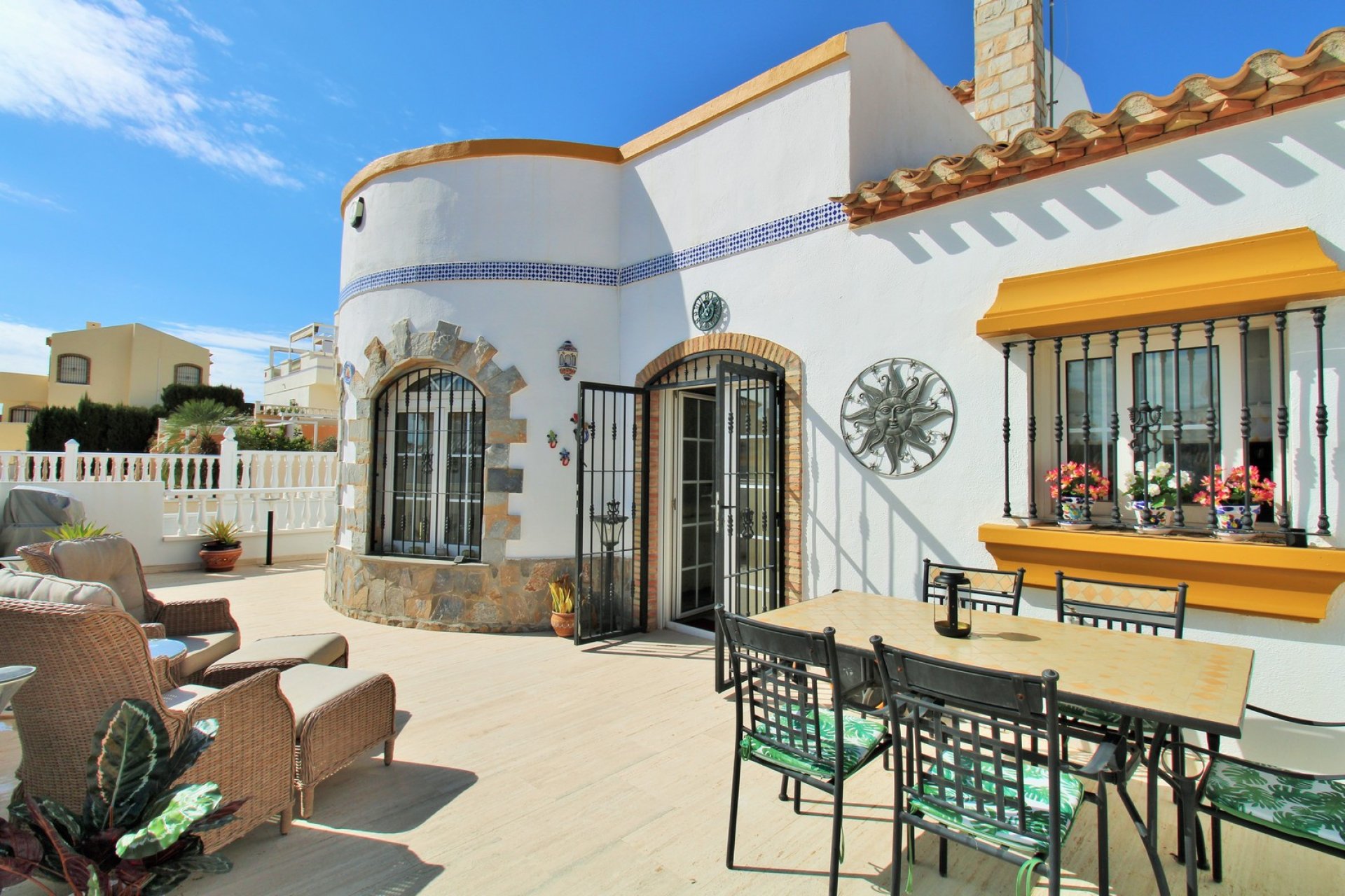 Återförsäljning - Villa -
Villamartín - Los Dolses