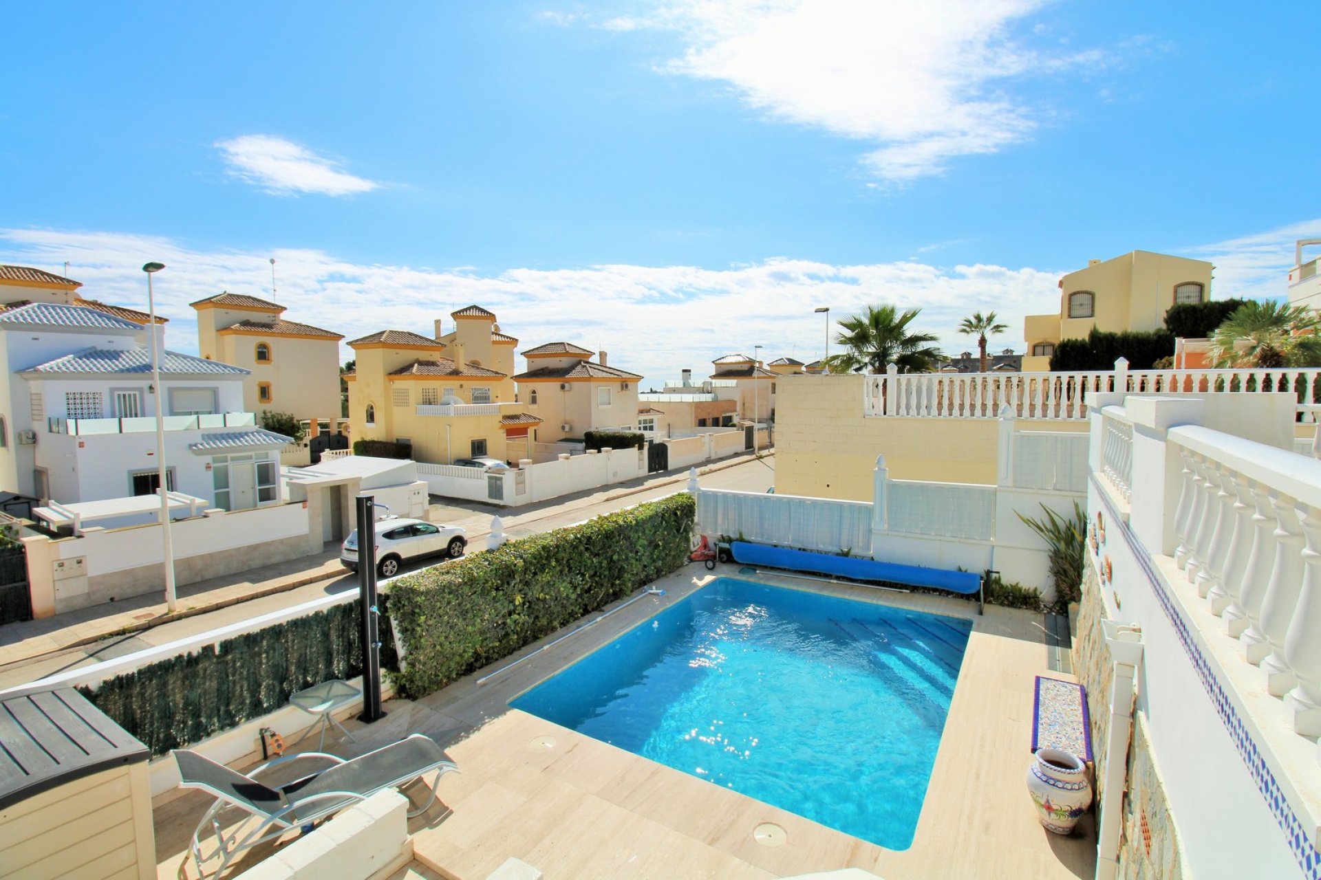 Återförsäljning - Villa -
Villamartín - Los Dolses
