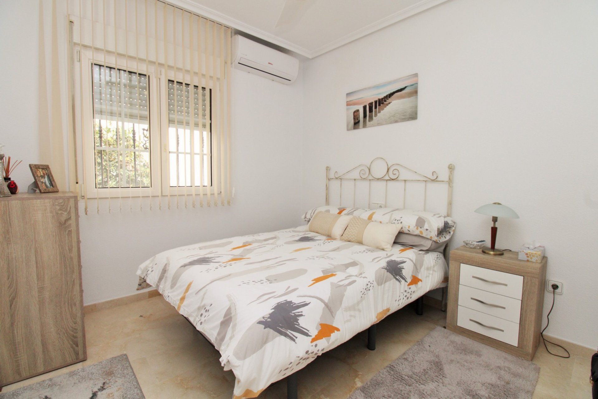 Återförsäljning - Villa -
Villamartín - Los Dolses