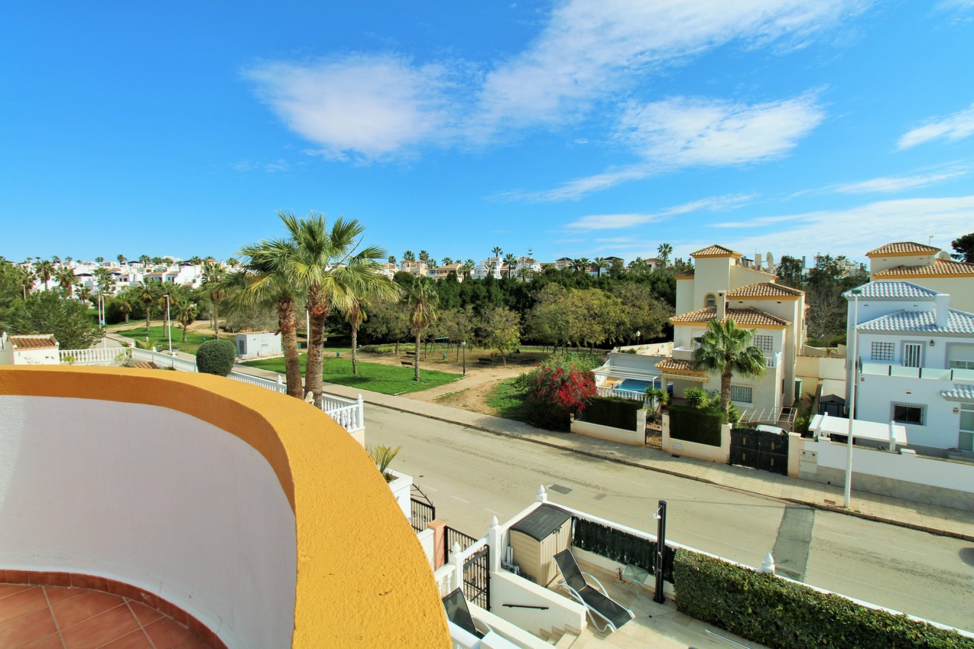 Återförsäljning - Villa -
Villamartín - Los Dolses