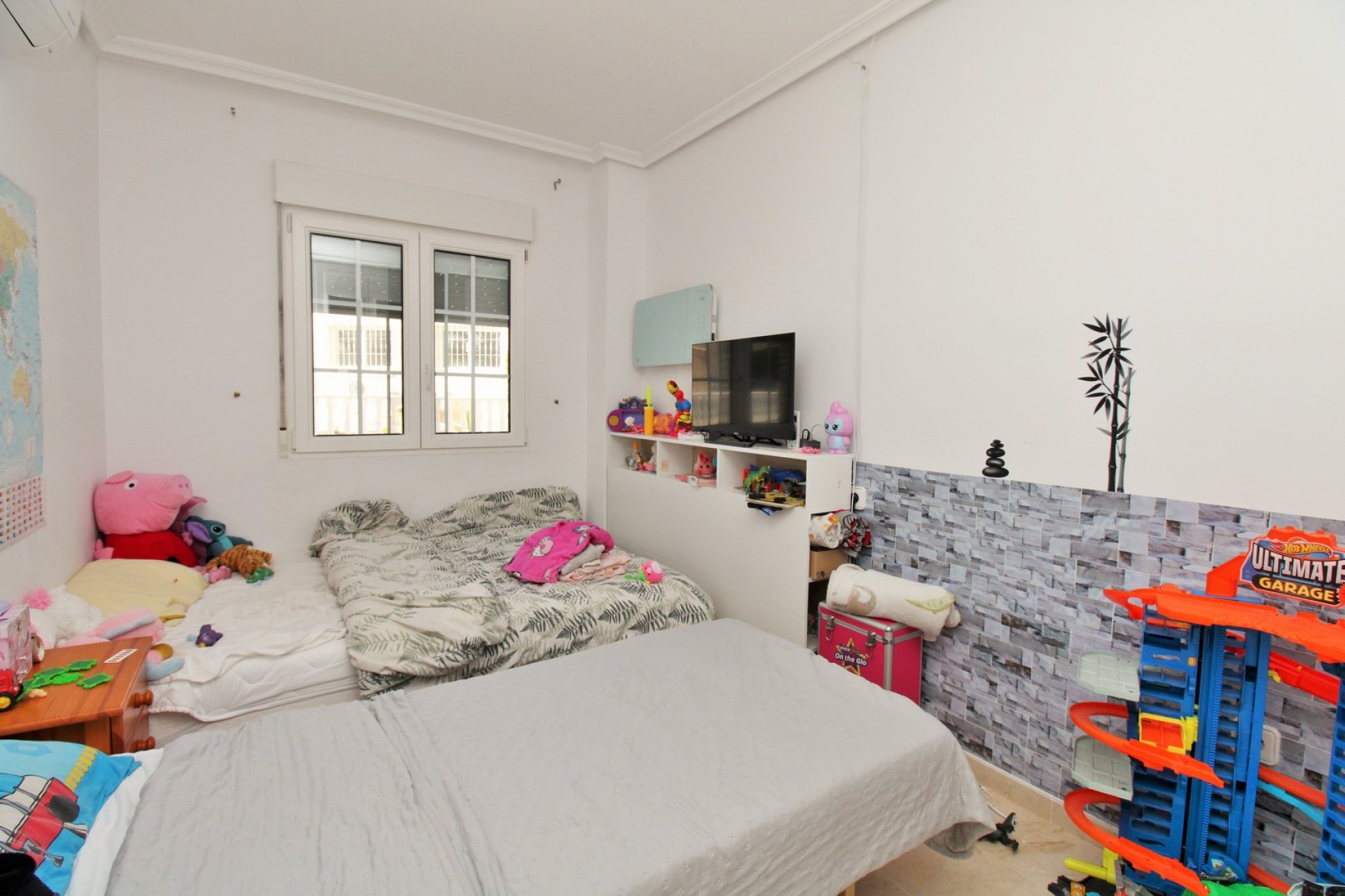 Återförsäljning - Villa -
Villamartín - Los Dolses