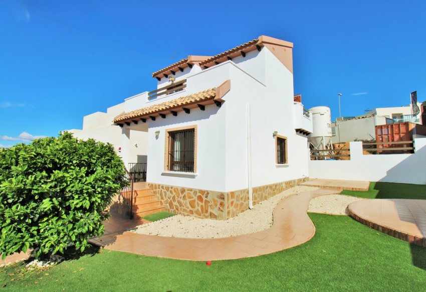Återförsäljning - Villa -
Villamartín - PAU 8