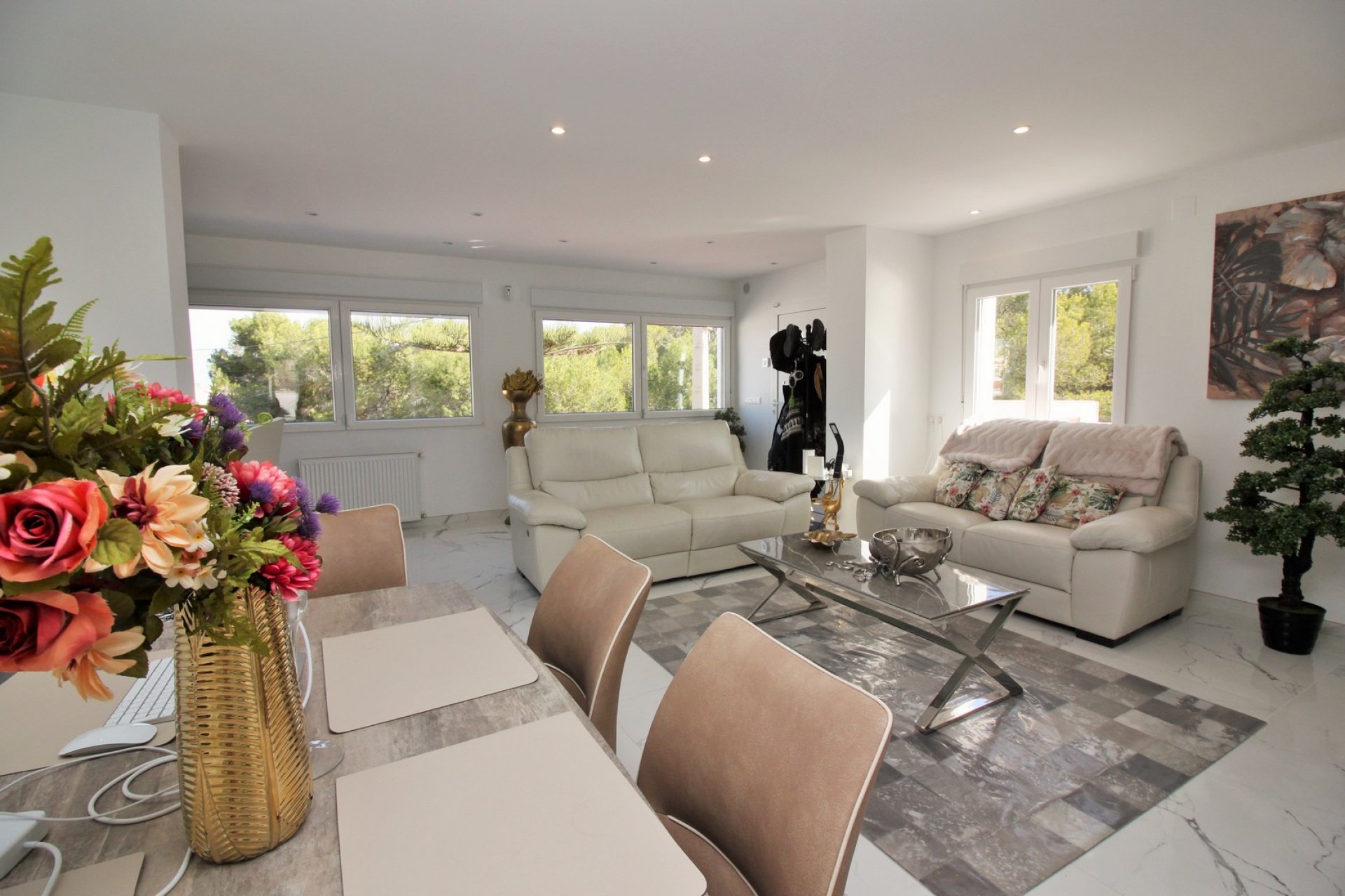 Återförsäljning - Villa -
Villamartín - Villamartin