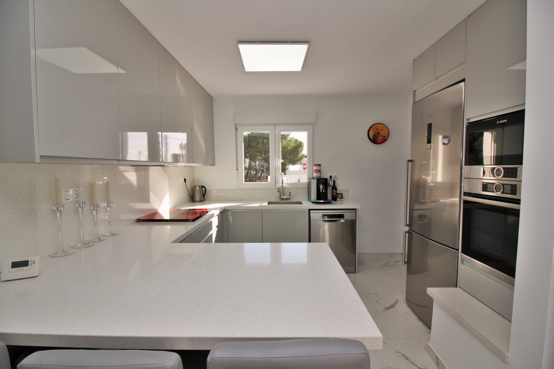 Återförsäljning - Villa -
Villamartín - Villamartin