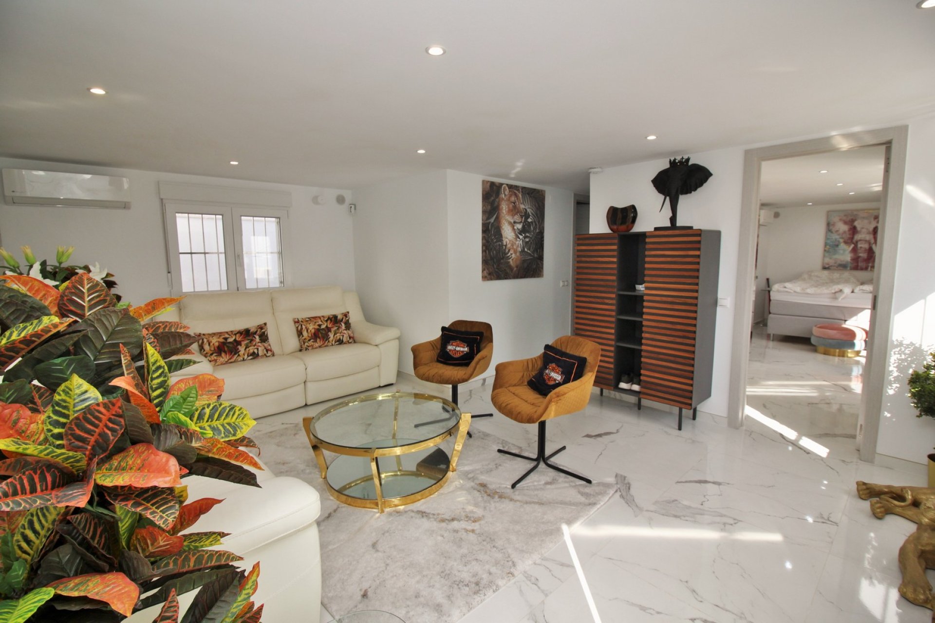 Återförsäljning - Villa -
Villamartín - Villamartin