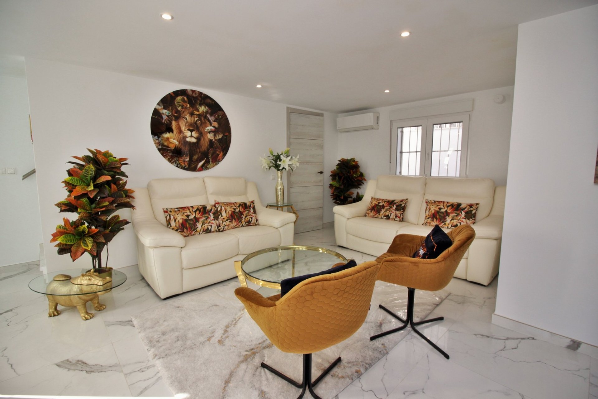 Återförsäljning - Villa -
Villamartín - Villamartin