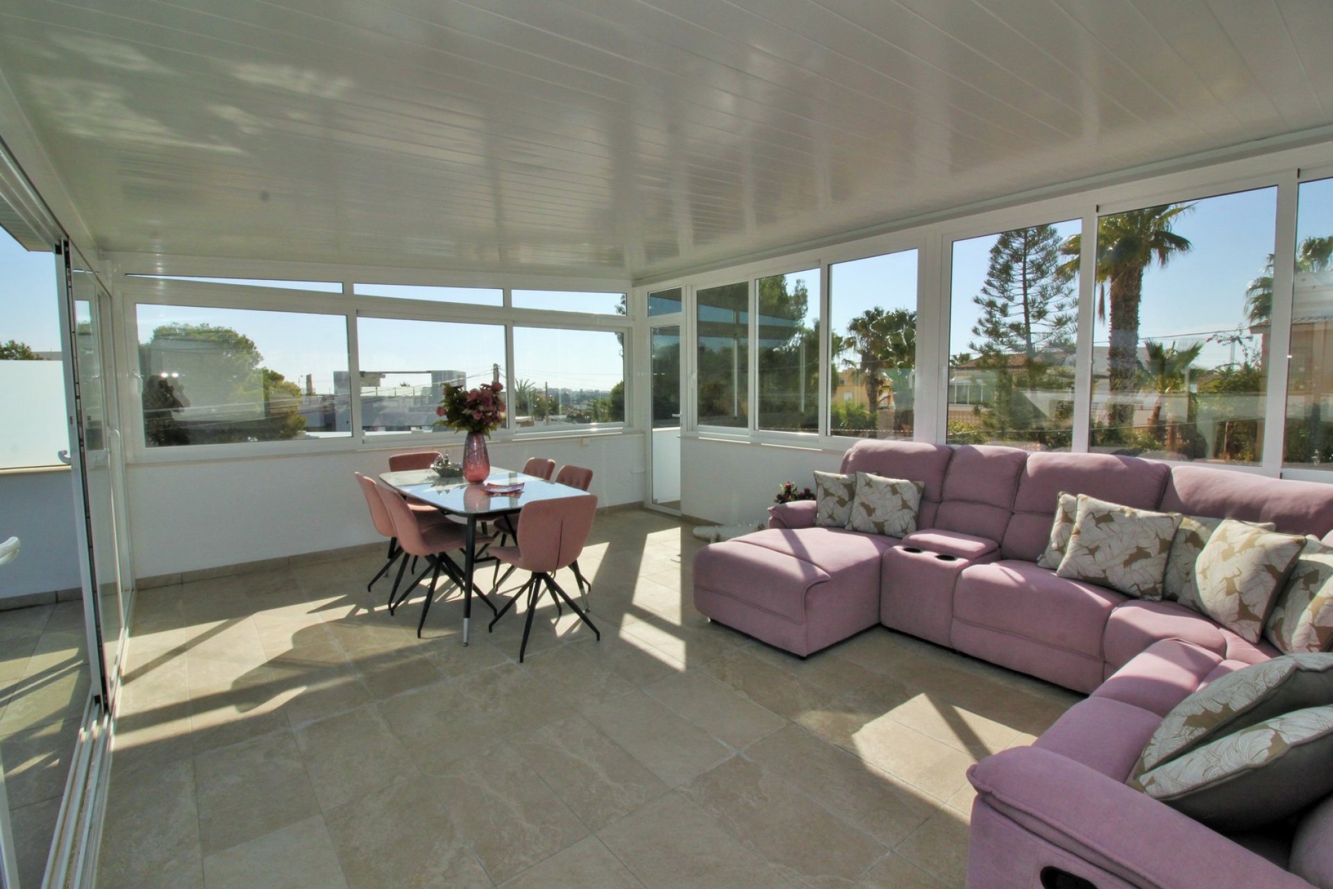 Återförsäljning - Villa -
Villamartín - Villamartin