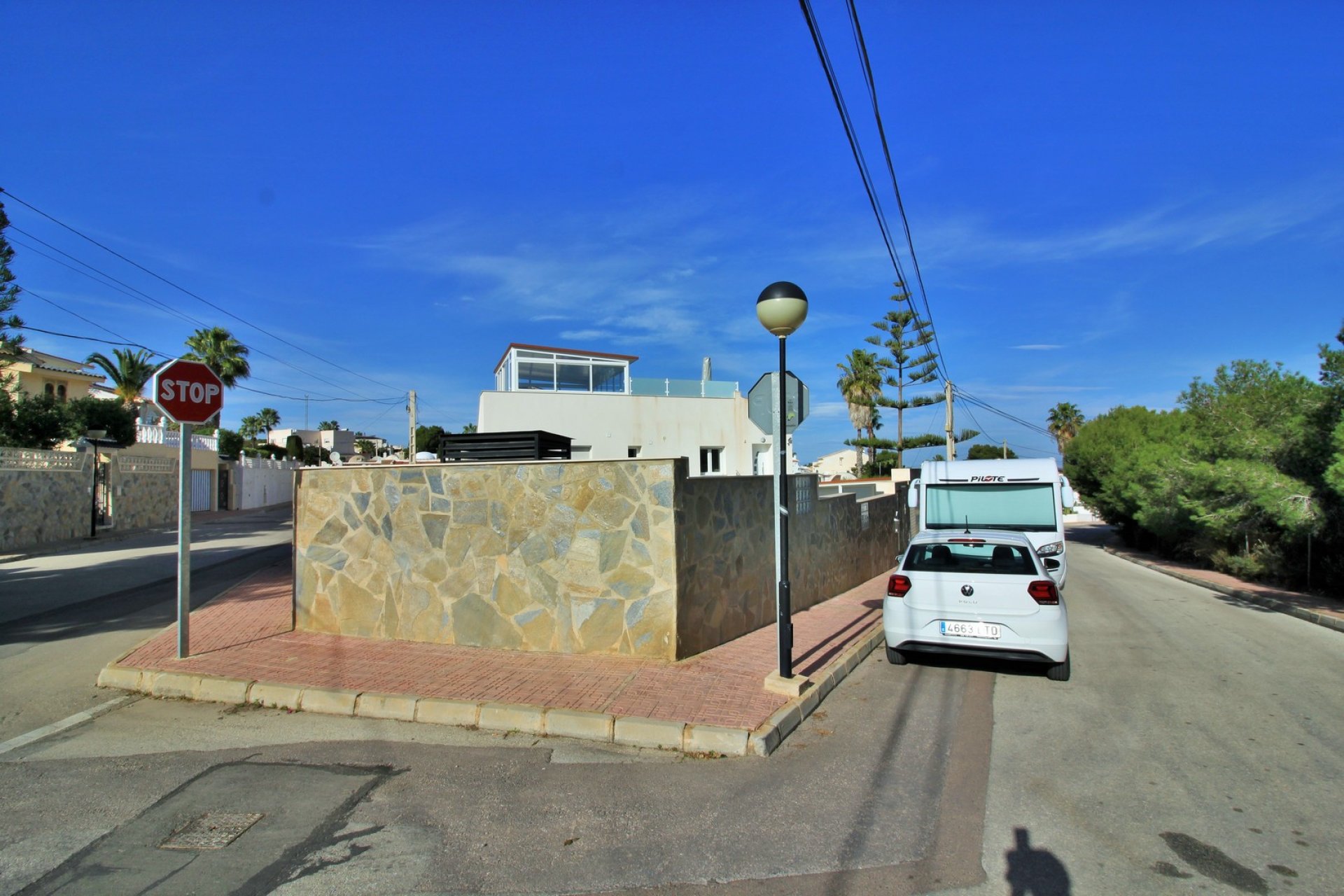 Återförsäljning - Villa -
Villamartín - Villamartin