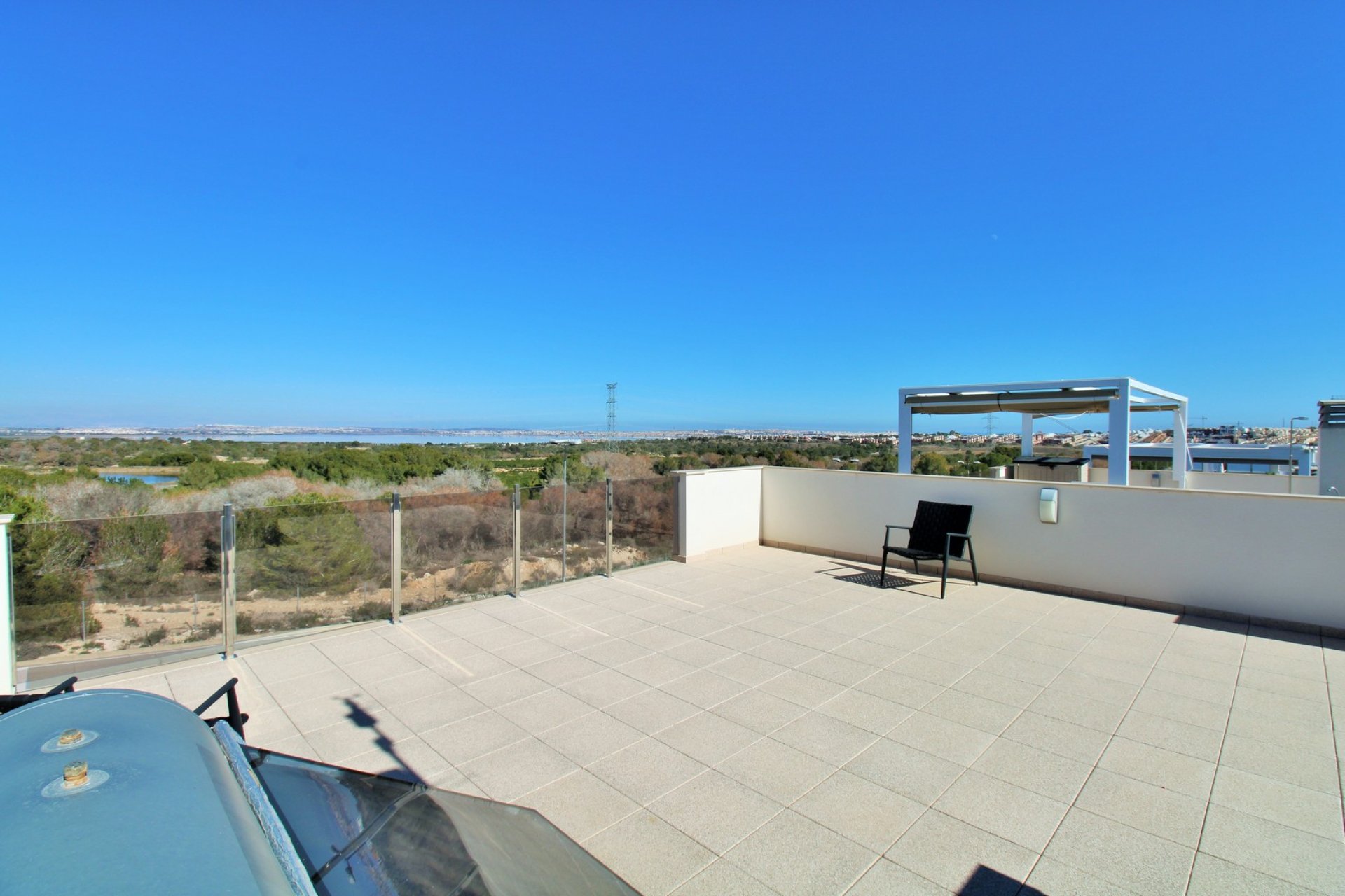 Återförsäljning - Villa -
Villamartín - Villamartin