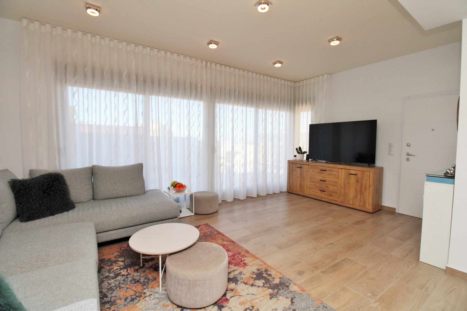 Återförsäljning - Villa -
Villamartín - Villamartin