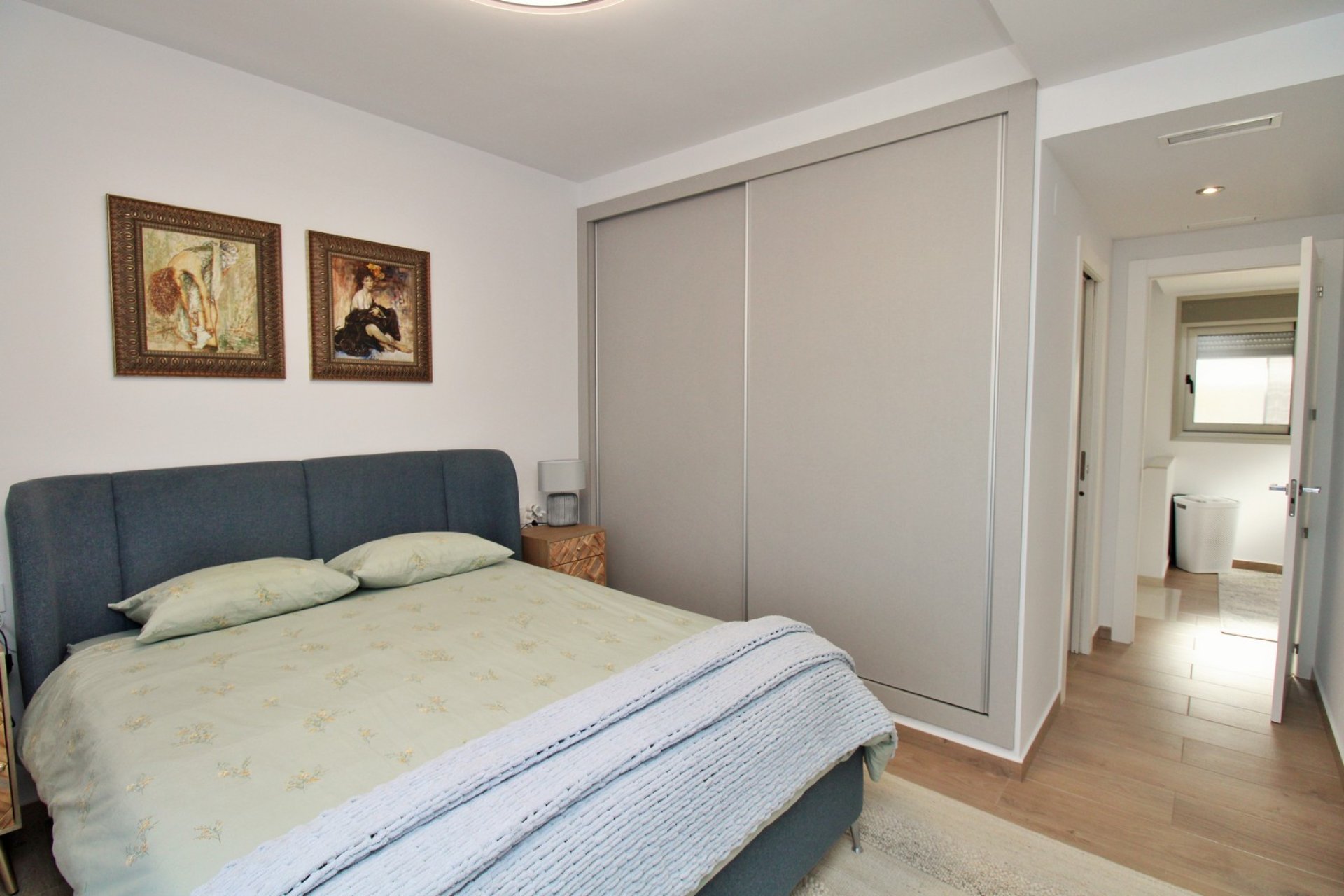 Återförsäljning - Villa -
Villamartín - Villamartin