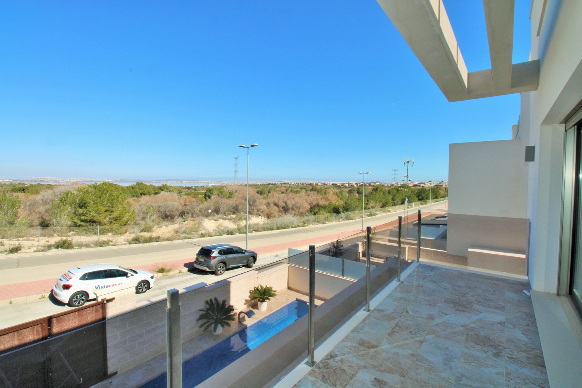 Återförsäljning - Villa -
Villamartín - Villamartin