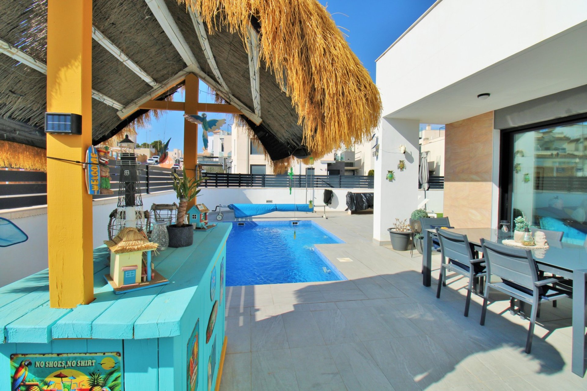 Återförsäljning - Villa -
Villamartín - Villamartin