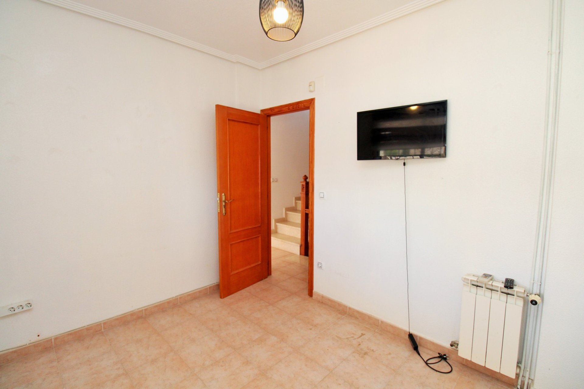 Återförsäljning - Villa -
Villamartín - Villamartin