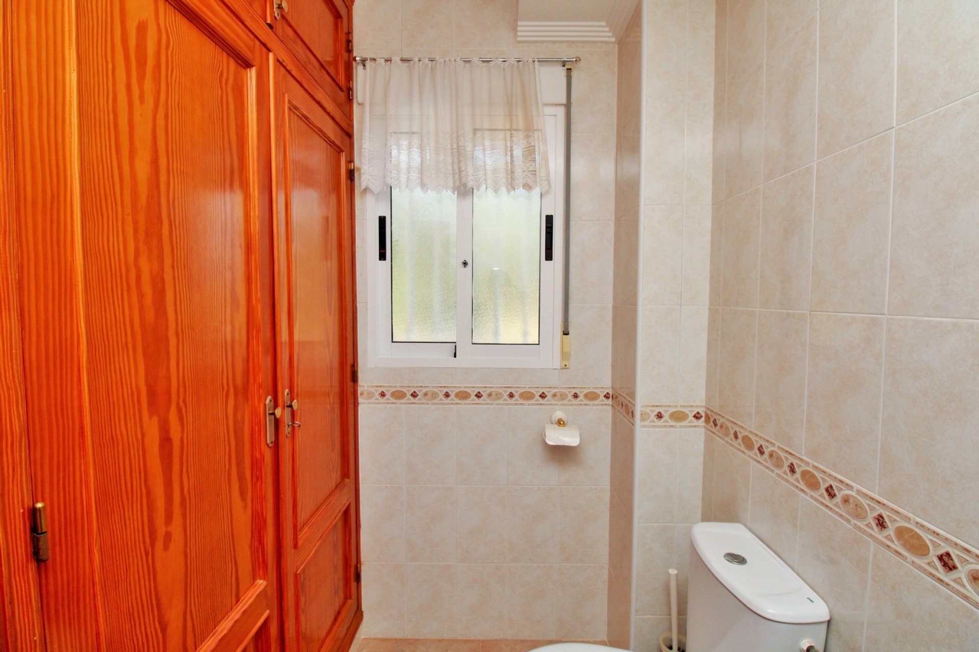 Återförsäljning - Villa -
Villamartín - Villamartin