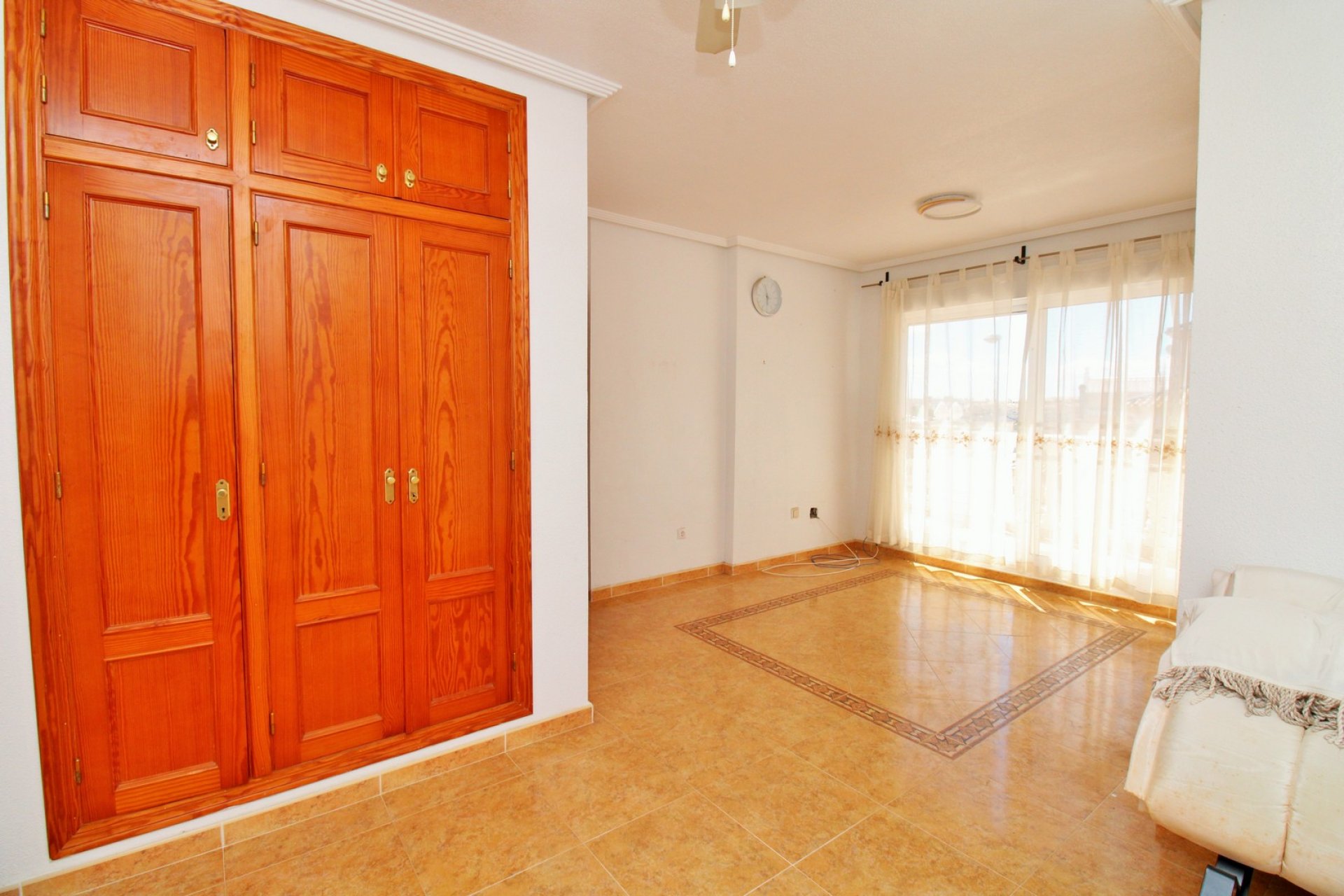 Återförsäljning - Villa -
Villamartín - Villamartin