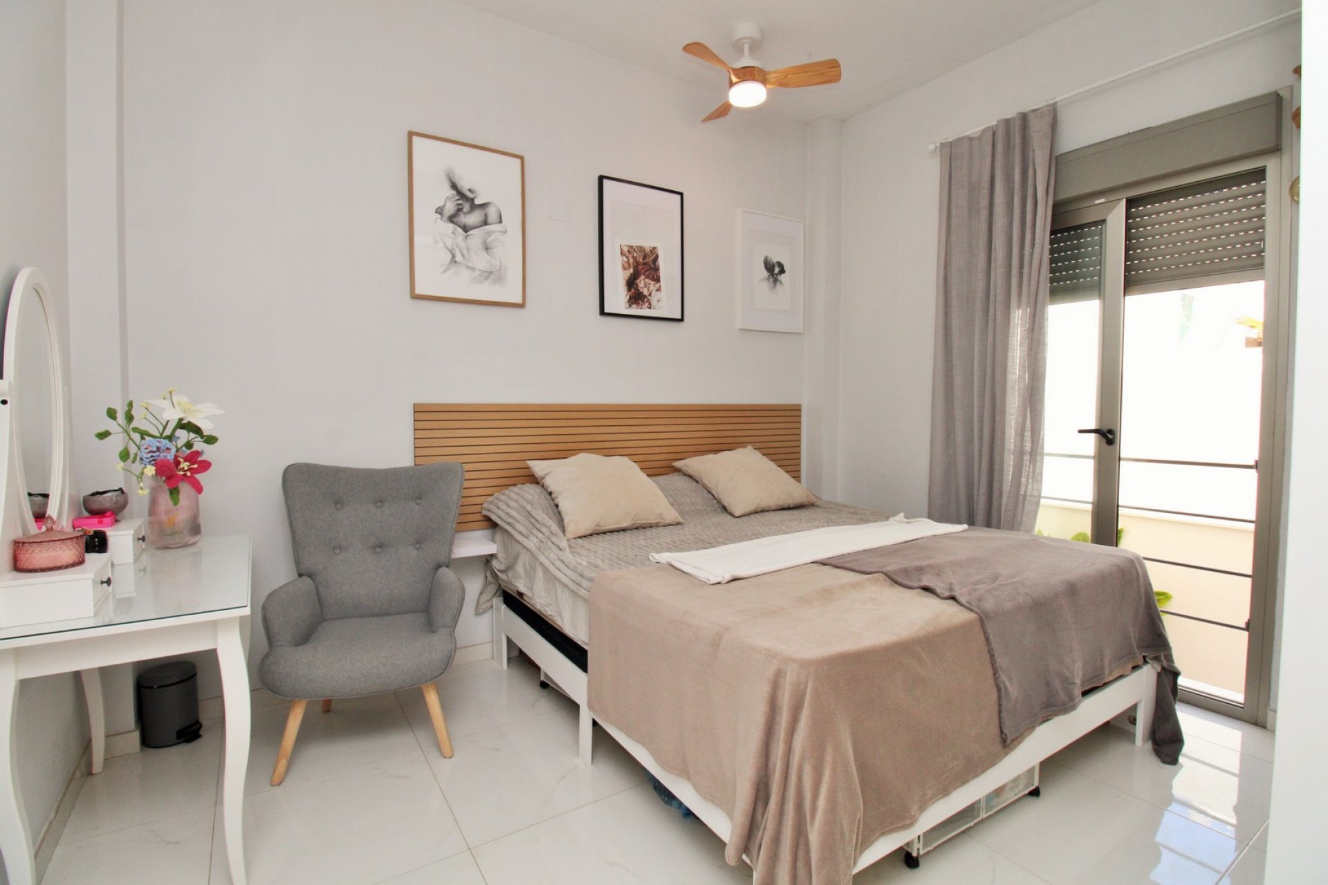 Återförsäljning - Villa -
Villamartín - Villamartin