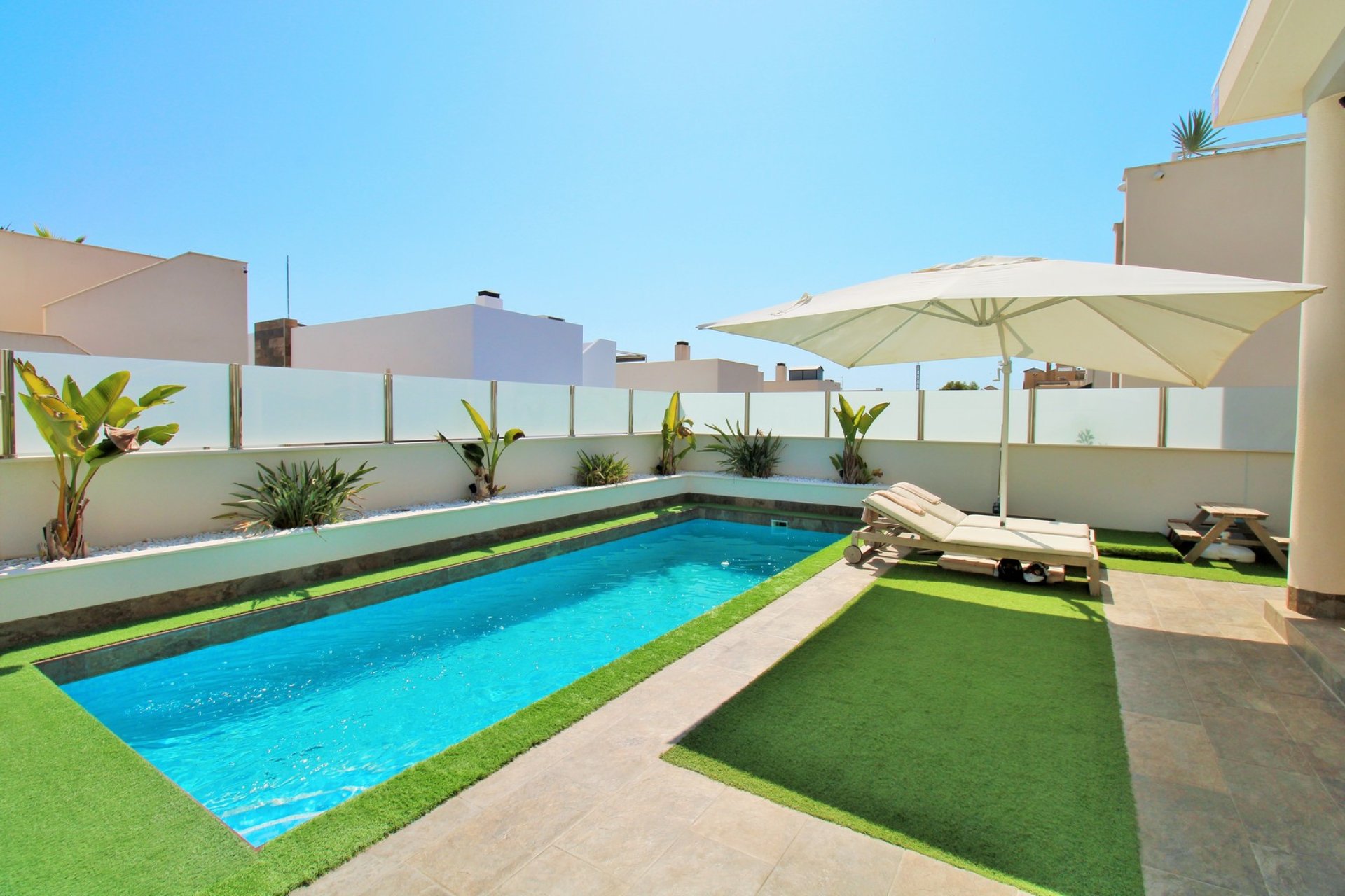 Återförsäljning - Villa -
Villamartín - Villamartin