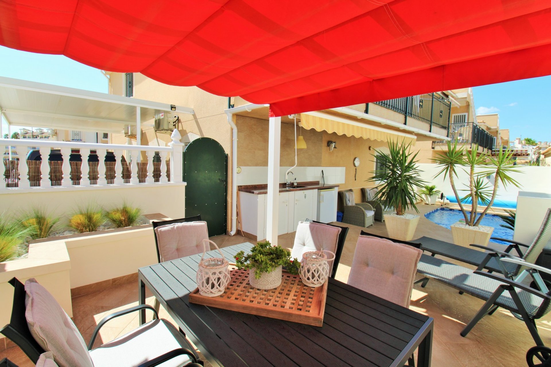 Återförsäljning - Villa -
Villamartín - Villamartin