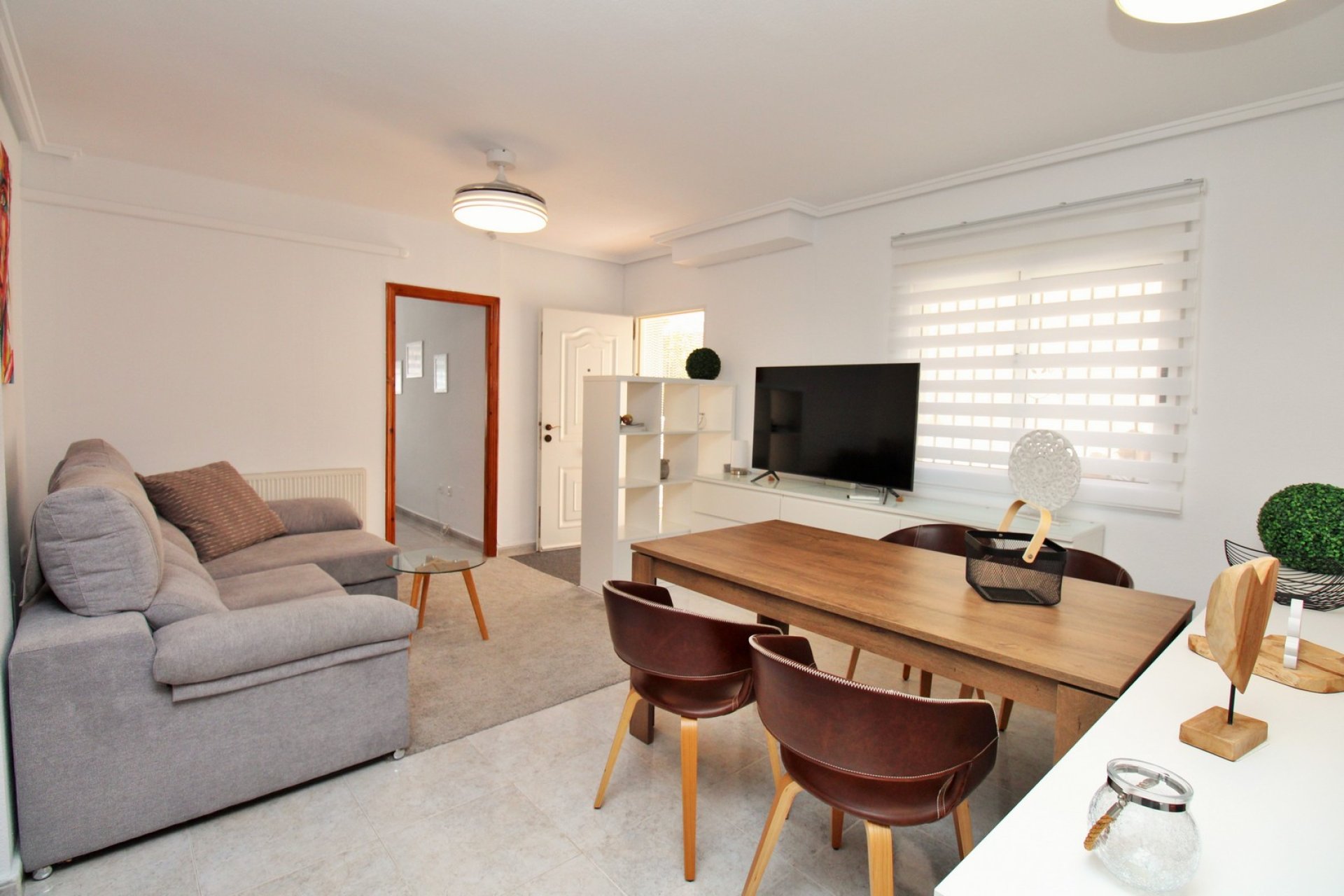 Återförsäljning - Villa -
Villamartín - Villamartin