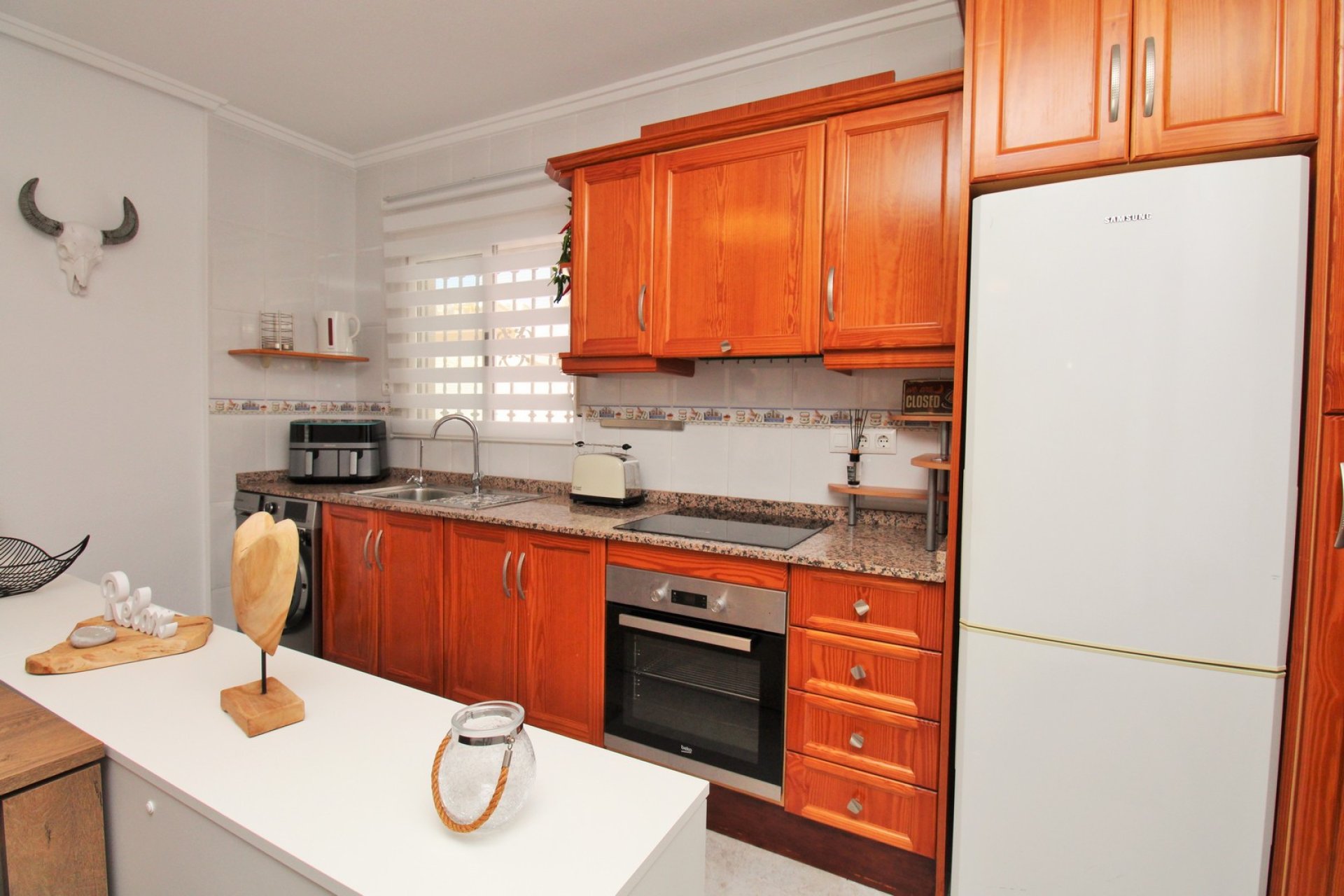 Återförsäljning - Villa -
Villamartín - Villamartin