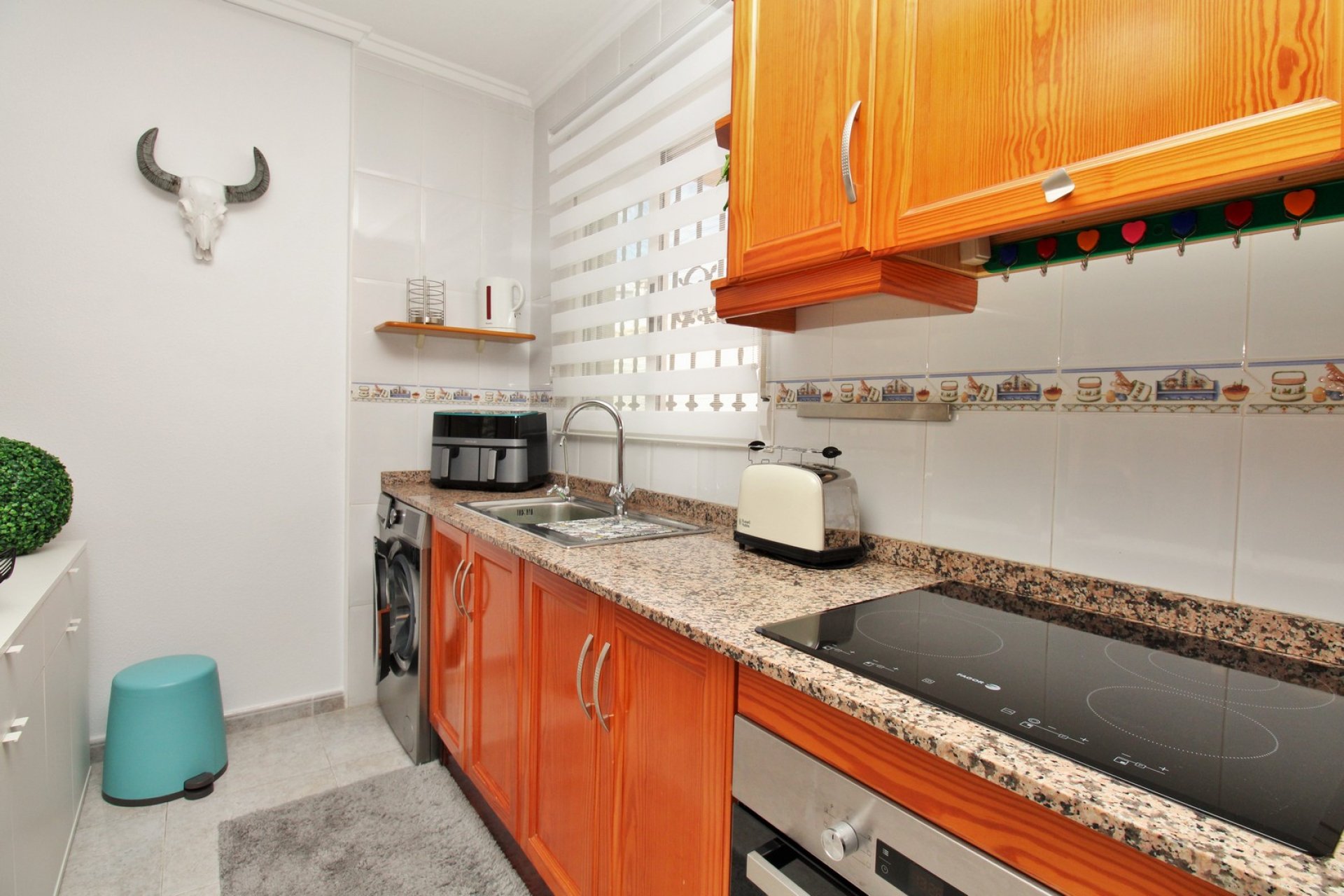 Återförsäljning - Villa -
Villamartín - Villamartin