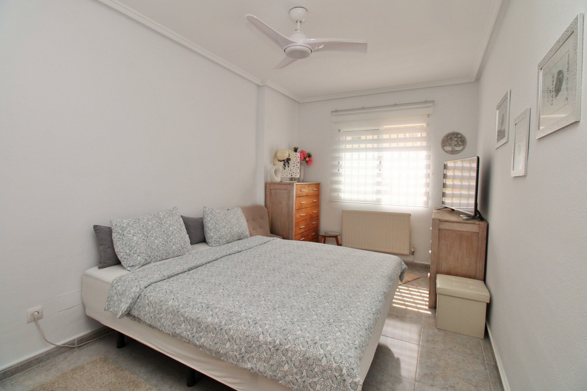 Återförsäljning - Villa -
Villamartín - Villamartin