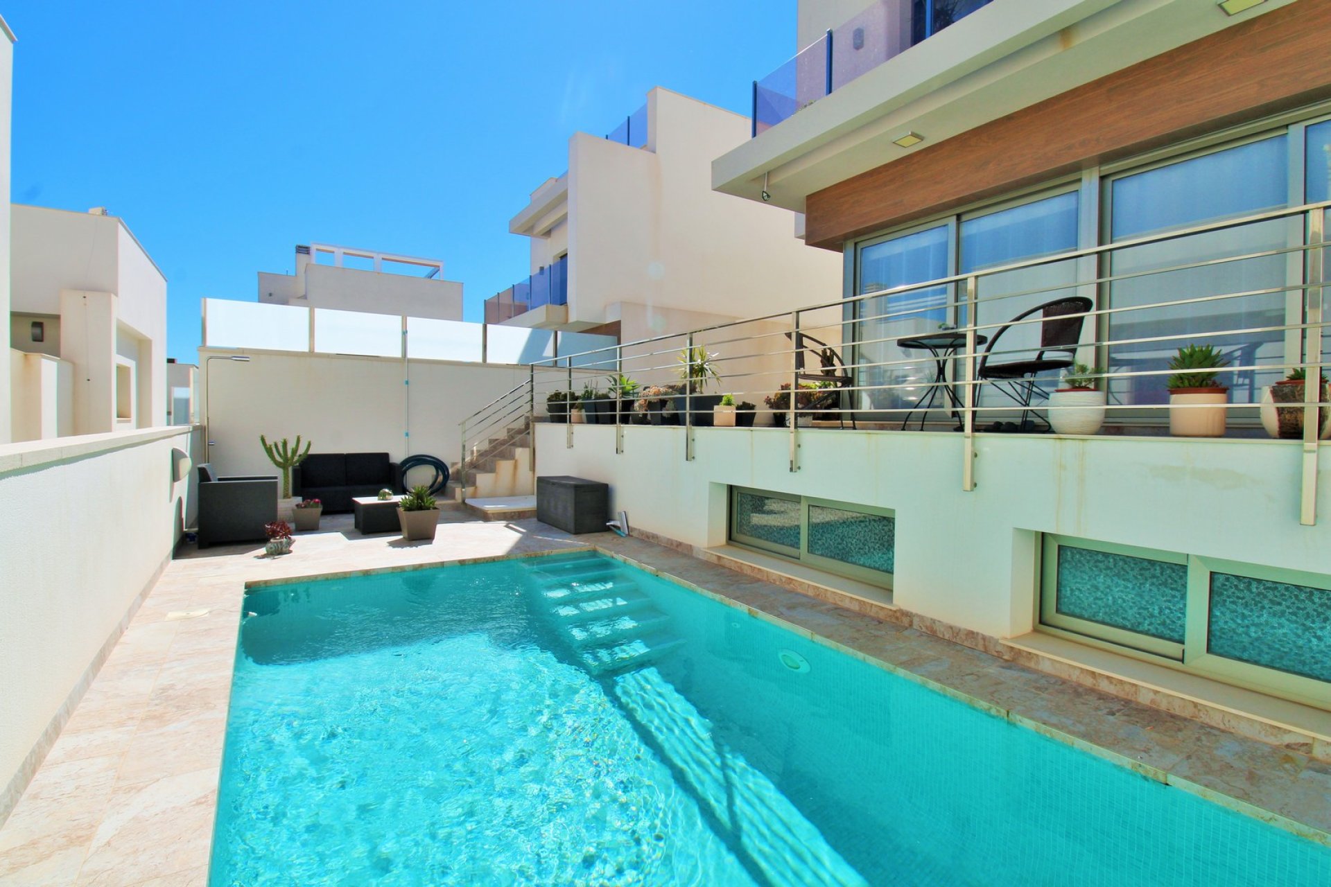 Återförsäljning - Villa -
Villamartín - Villamartin
