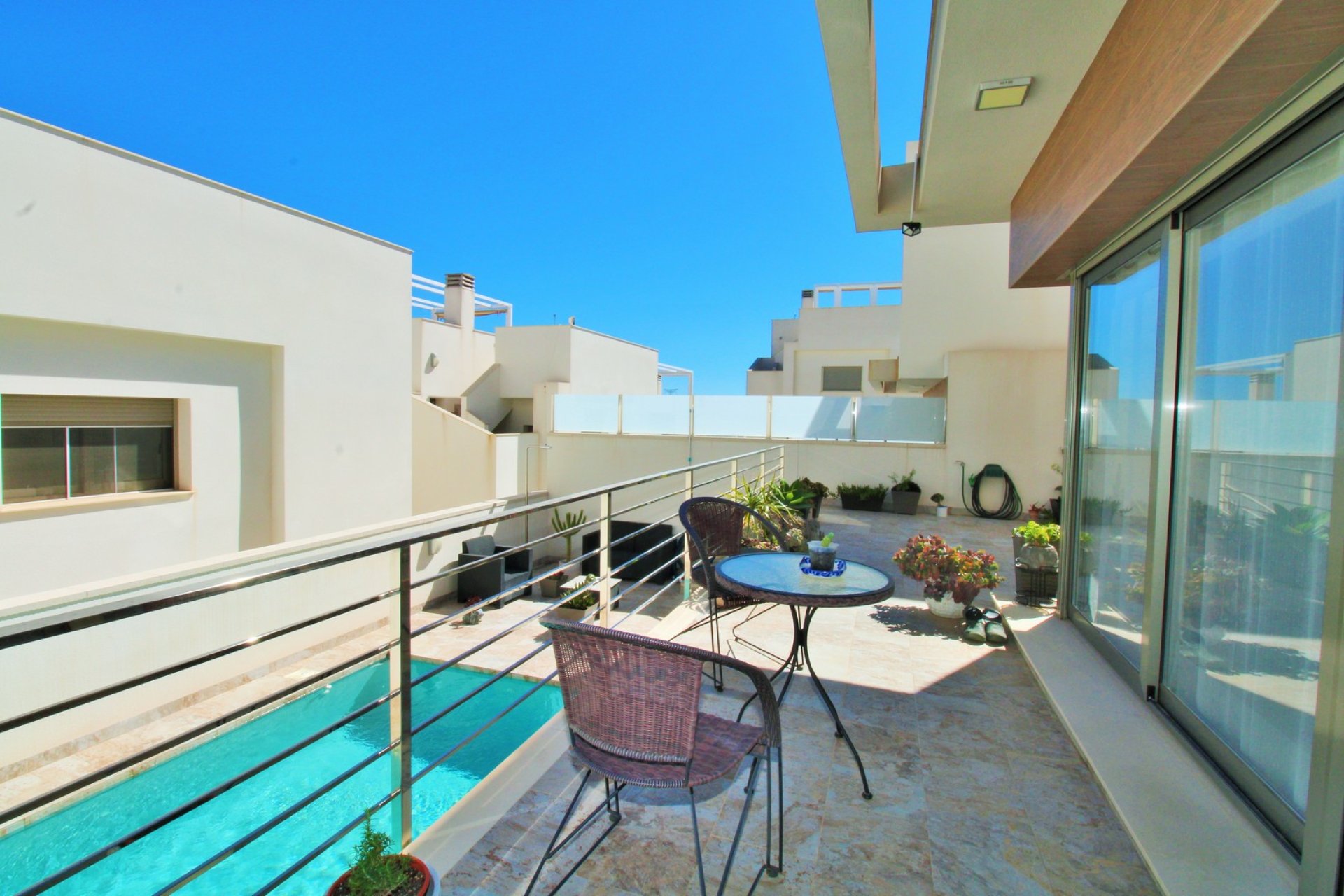 Återförsäljning - Villa -
Villamartín - Villamartin