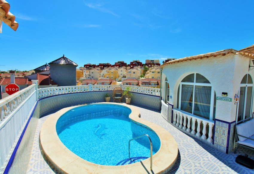 Återförsäljning - Villa -
Villamartín - Villamartin