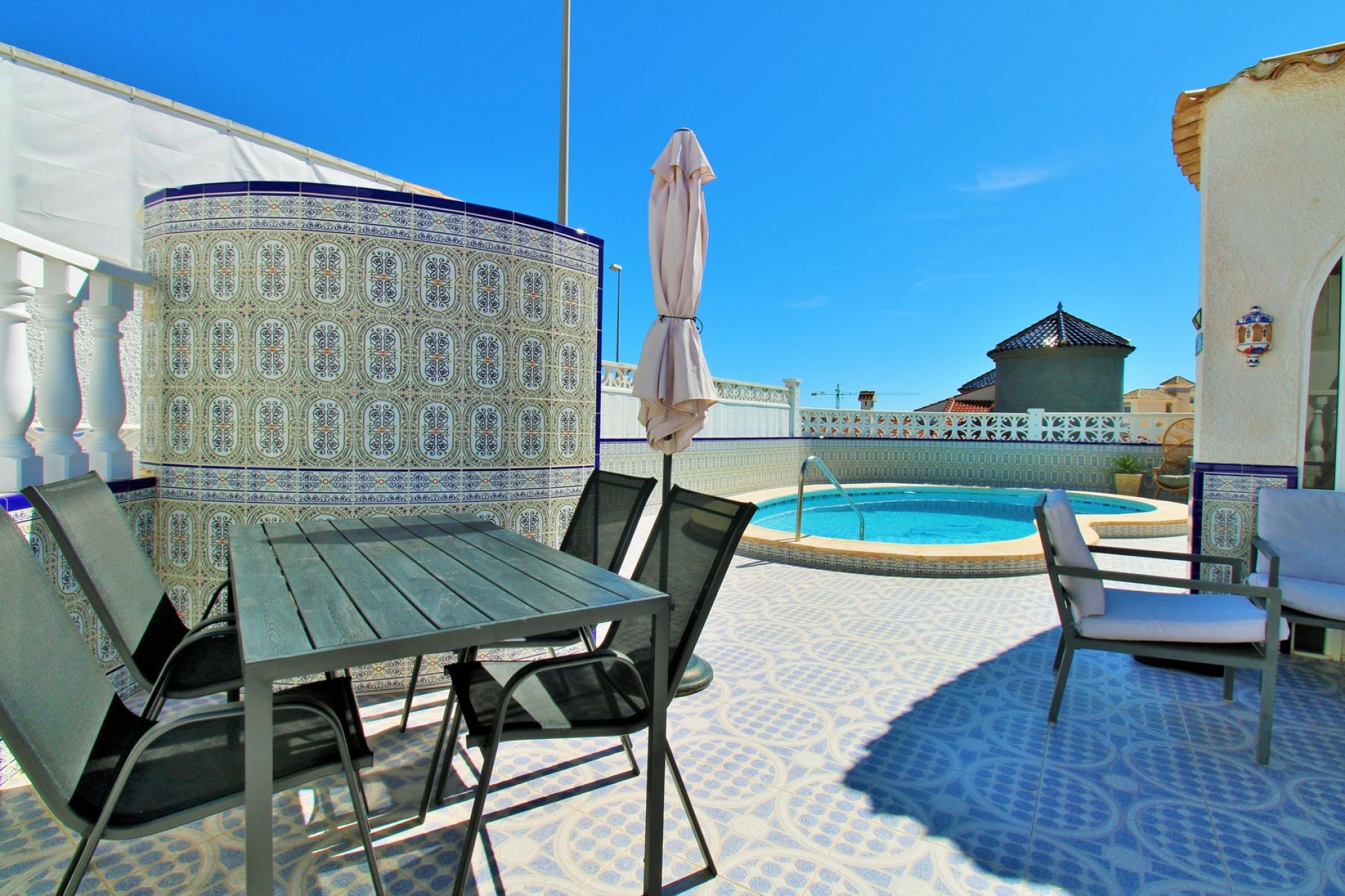 Återförsäljning - Villa -
Villamartín - Villamartin