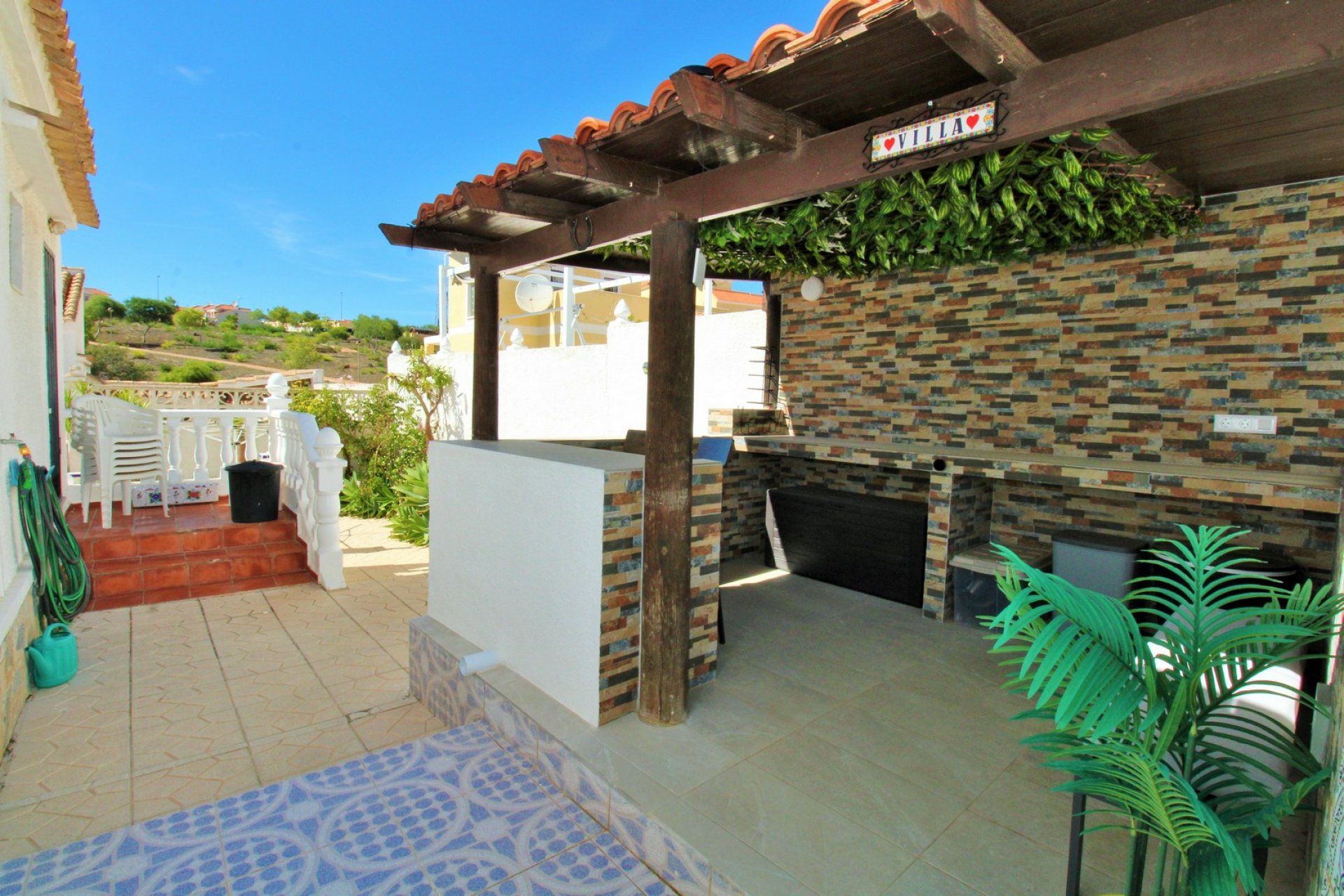 Återförsäljning - Villa -
Villamartín - Villamartin