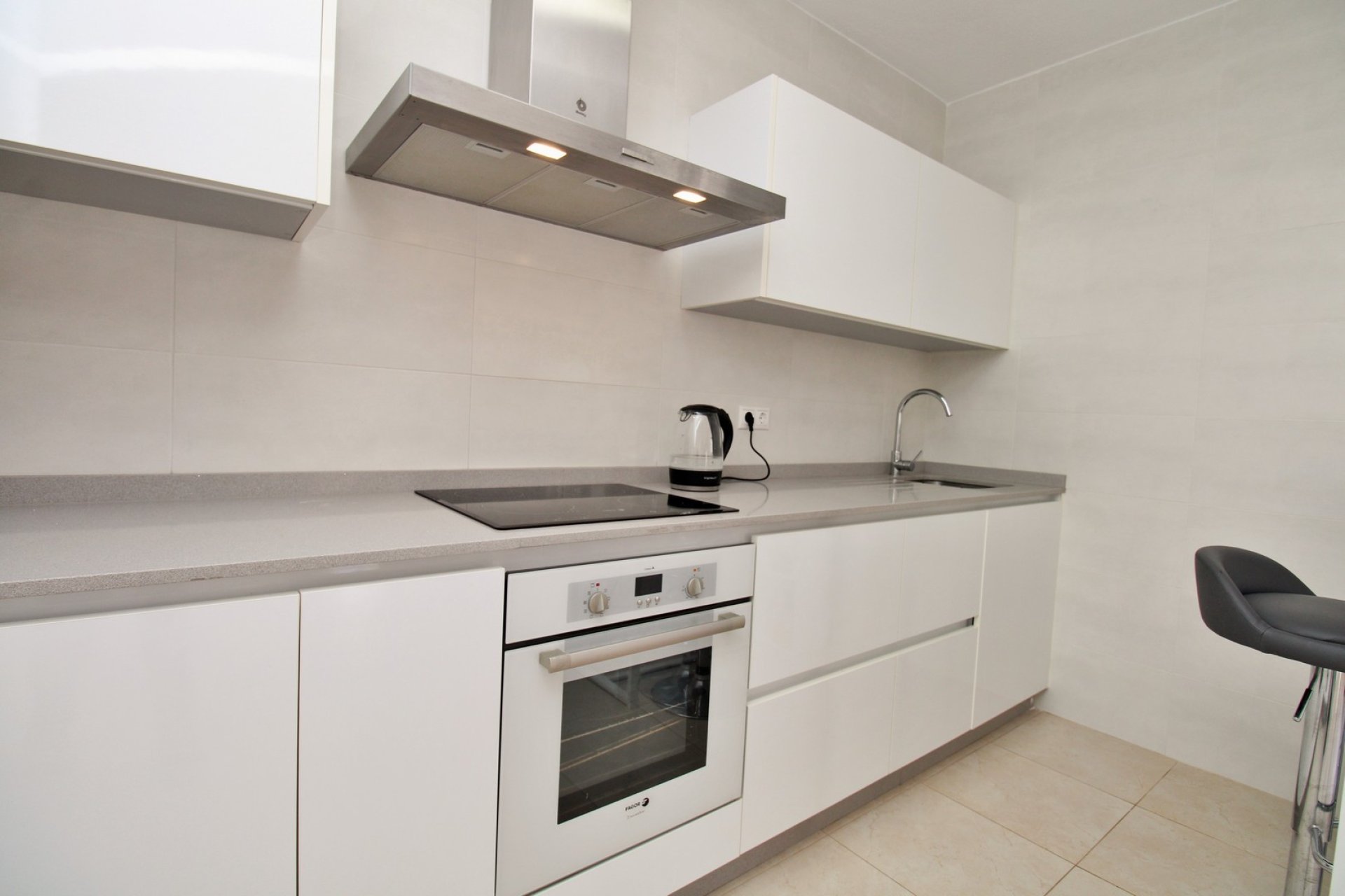 Återförsäljning - Villa -
Villamartín - Villamartin