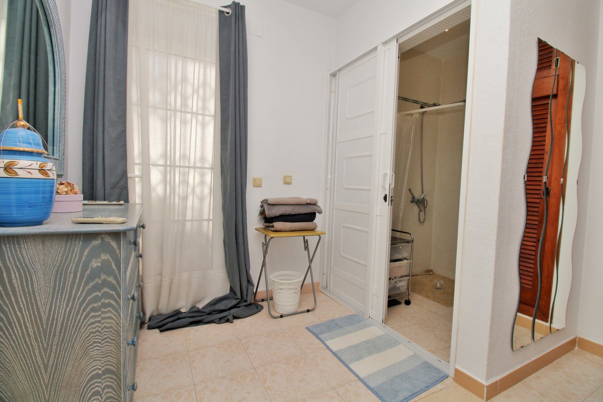 Återförsäljning - Villa -
Villamartín - Villamartin