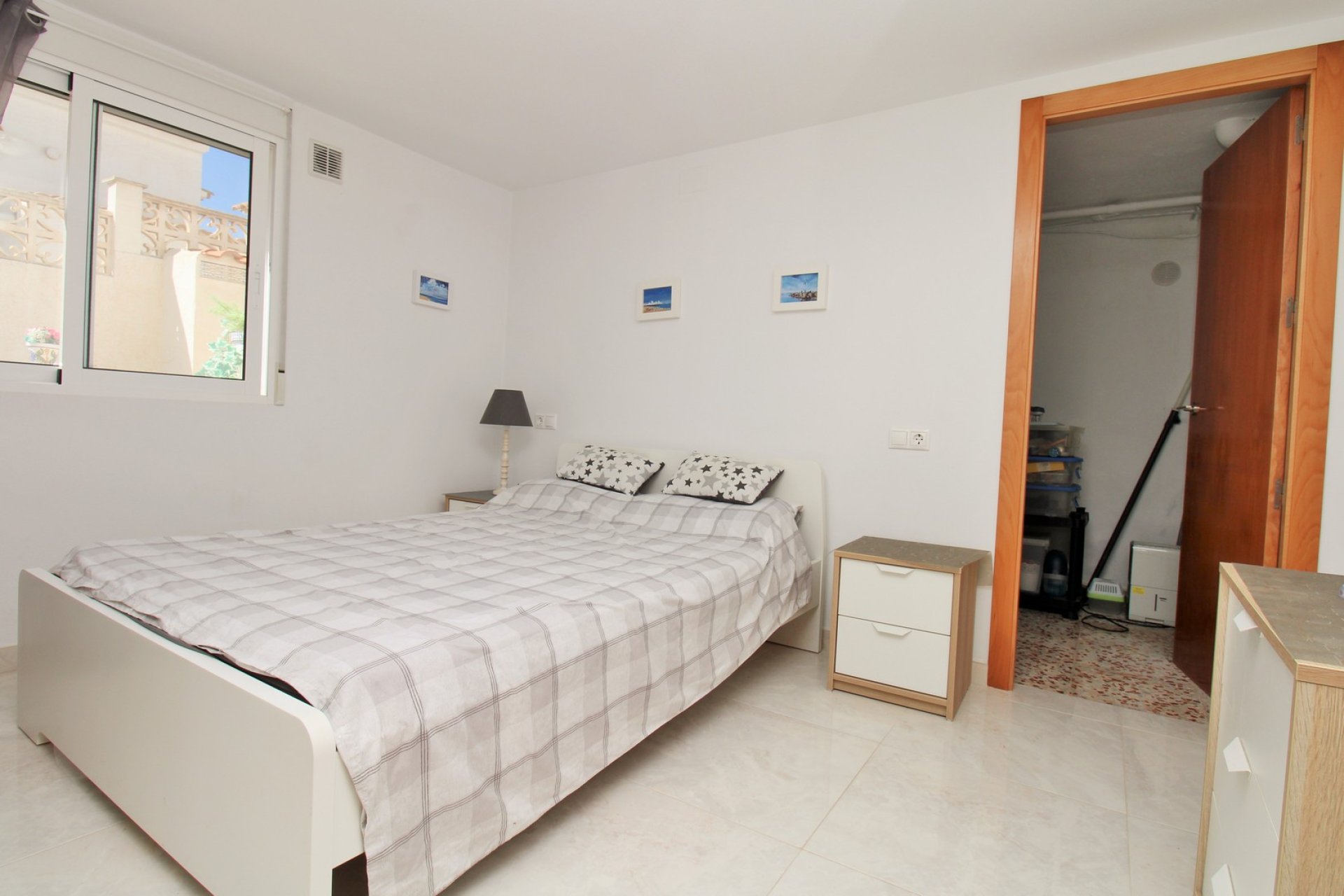 Återförsäljning - Villa -
Villamartín - Villamartin