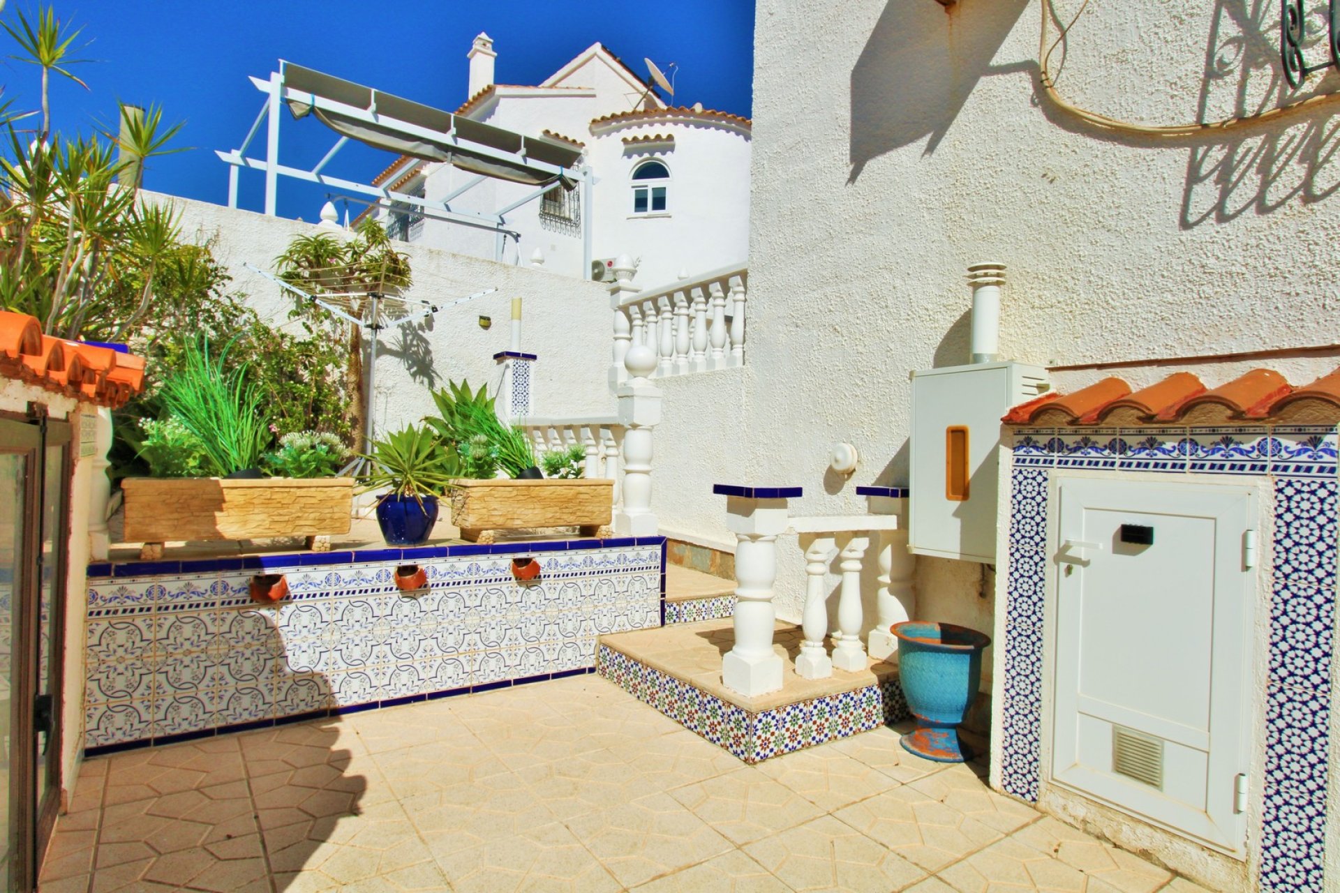 Återförsäljning - Villa -
Villamartín - Villamartin