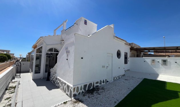 Bungalow - Resale - Punta Prima -
                Serena