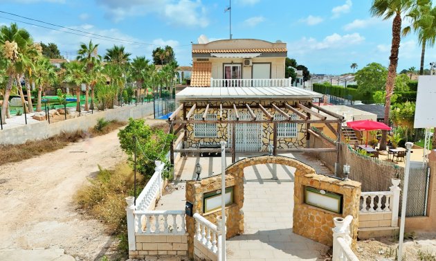 Commercial - Resale - Villamartín -
                Villamartin