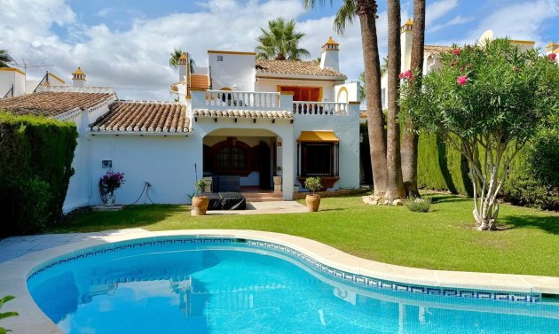 Detached Villa - Långtidsuthyrning - Villamartín -
                Villamartin