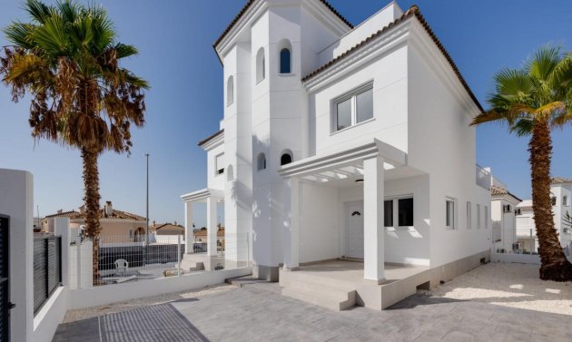 Detached Villa - New Build - San Fulgencio -
                El Oasis