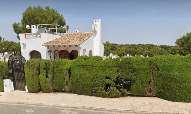 Detached Villa - Resale - Villamartín -
                Villamartin