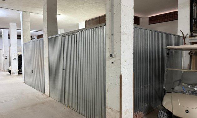 Garage - Wiederverkauf - Villamartin -
                Villamartin