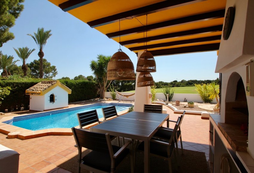 Kurzzeit-Vermietung - Villa -
Orihuela Costa - Villamartín