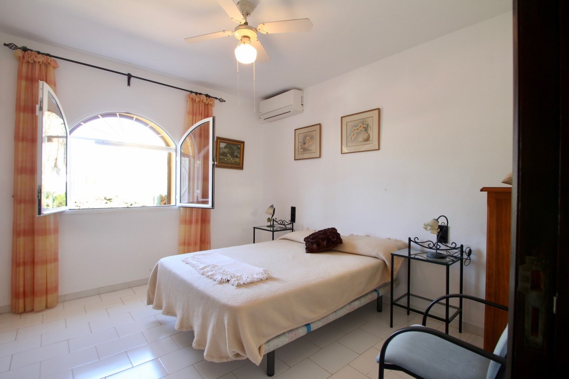 Kurzzeit-Vermietung - Villa -
Orihuela Costa - Villamartín