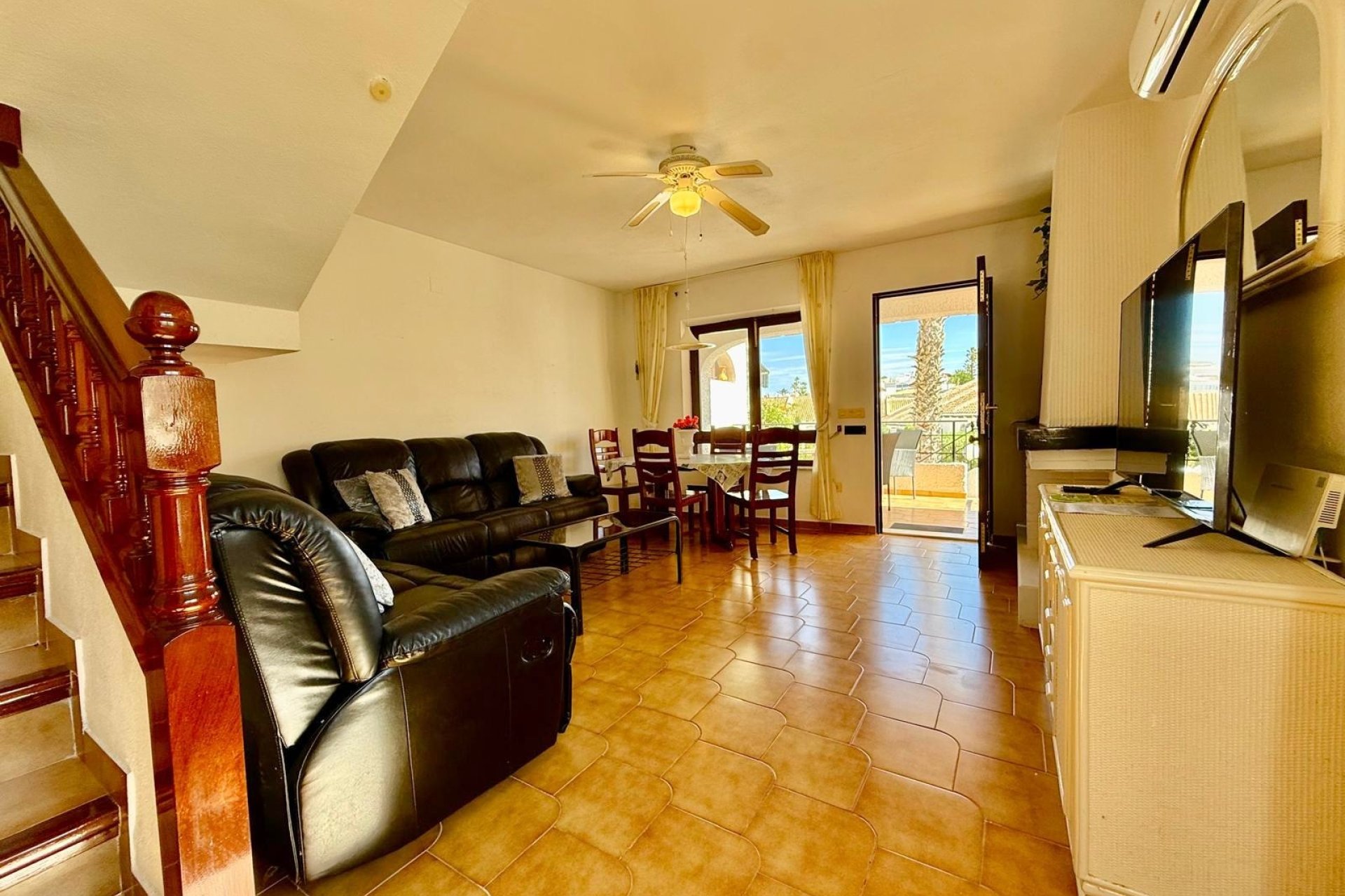 Langfristige Vermietung - Detached Villa -
Cabo Roig