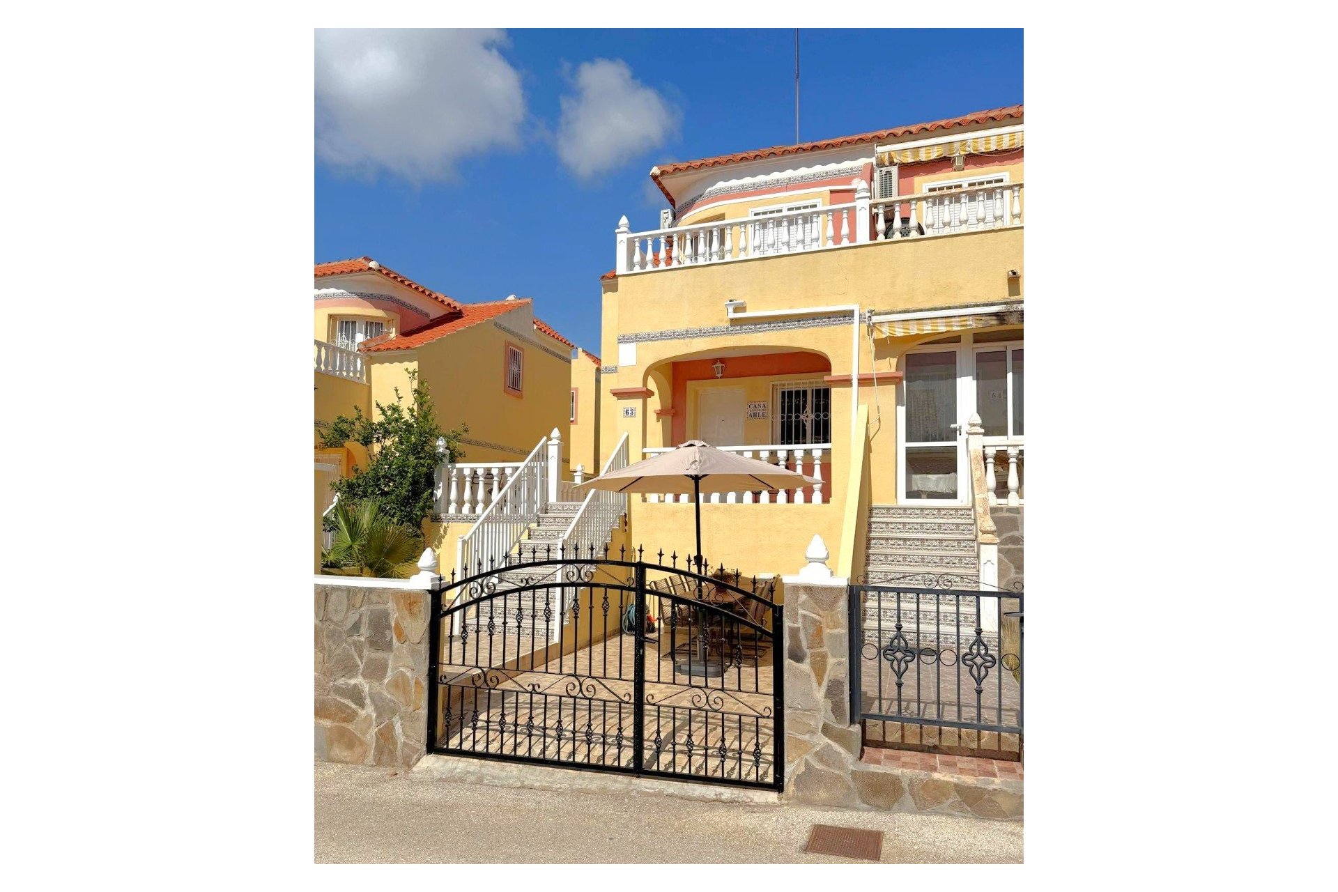 Langfristige Vermietung - Stadthaus -
Orihuela Costa